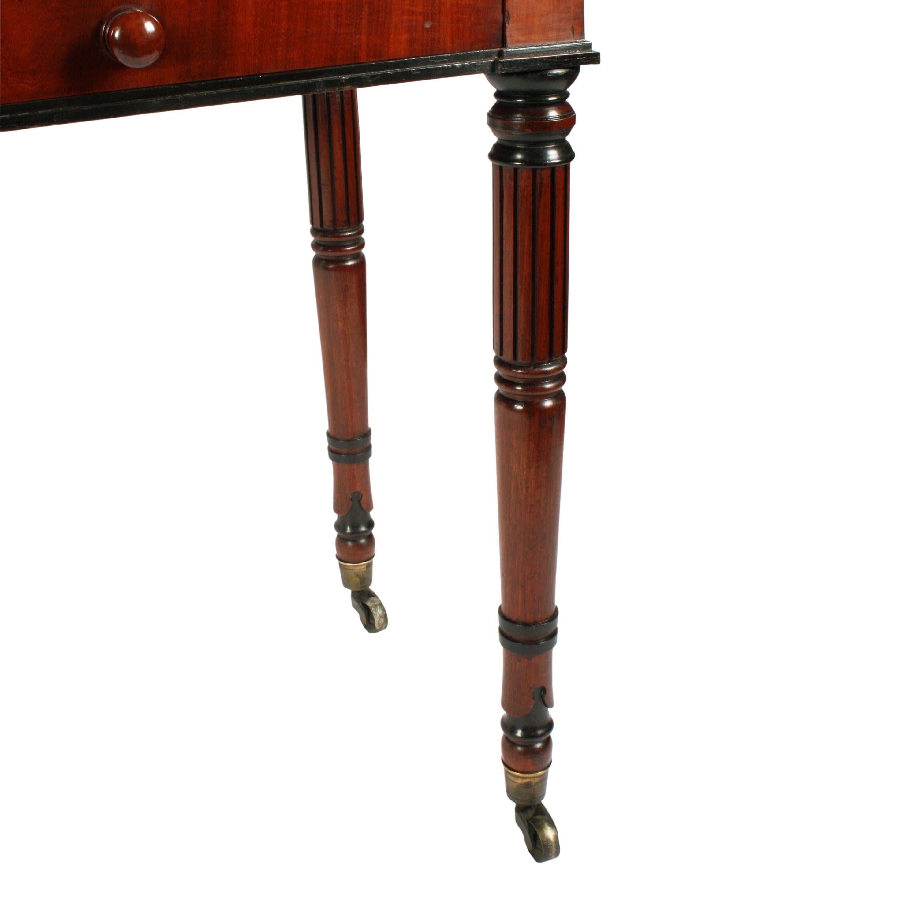 Early 19th Century Gillows Design Two-Drawer Side Table For Sale