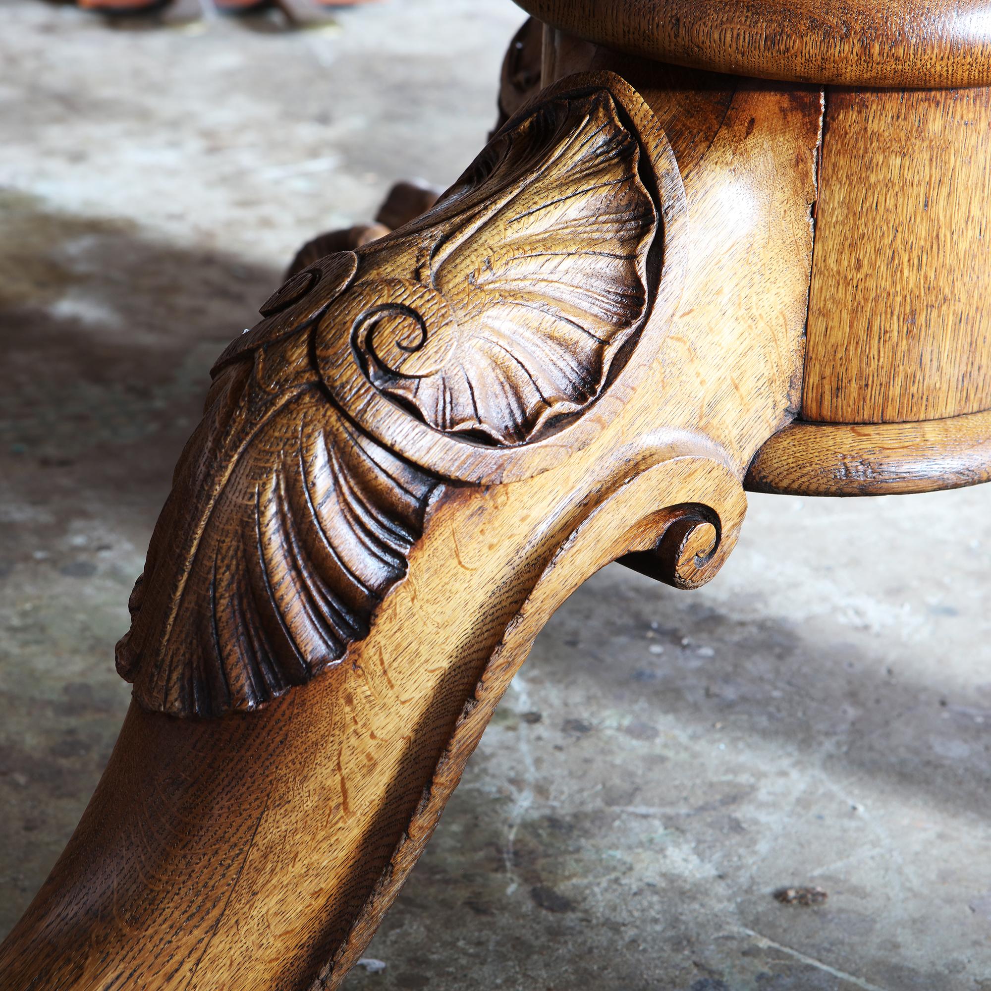 Gillows-Mitteltisch aus gebürsteter Eiche aus dem frühen 19. Jahrhundert (Eichenholz) im Angebot