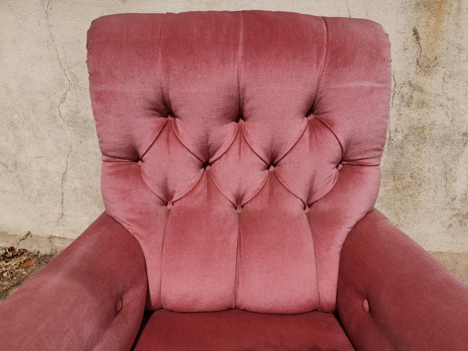 Gillows, English Victorian Pink Upholstered Button Back Fireside Armchair In Good Condition In London, GB