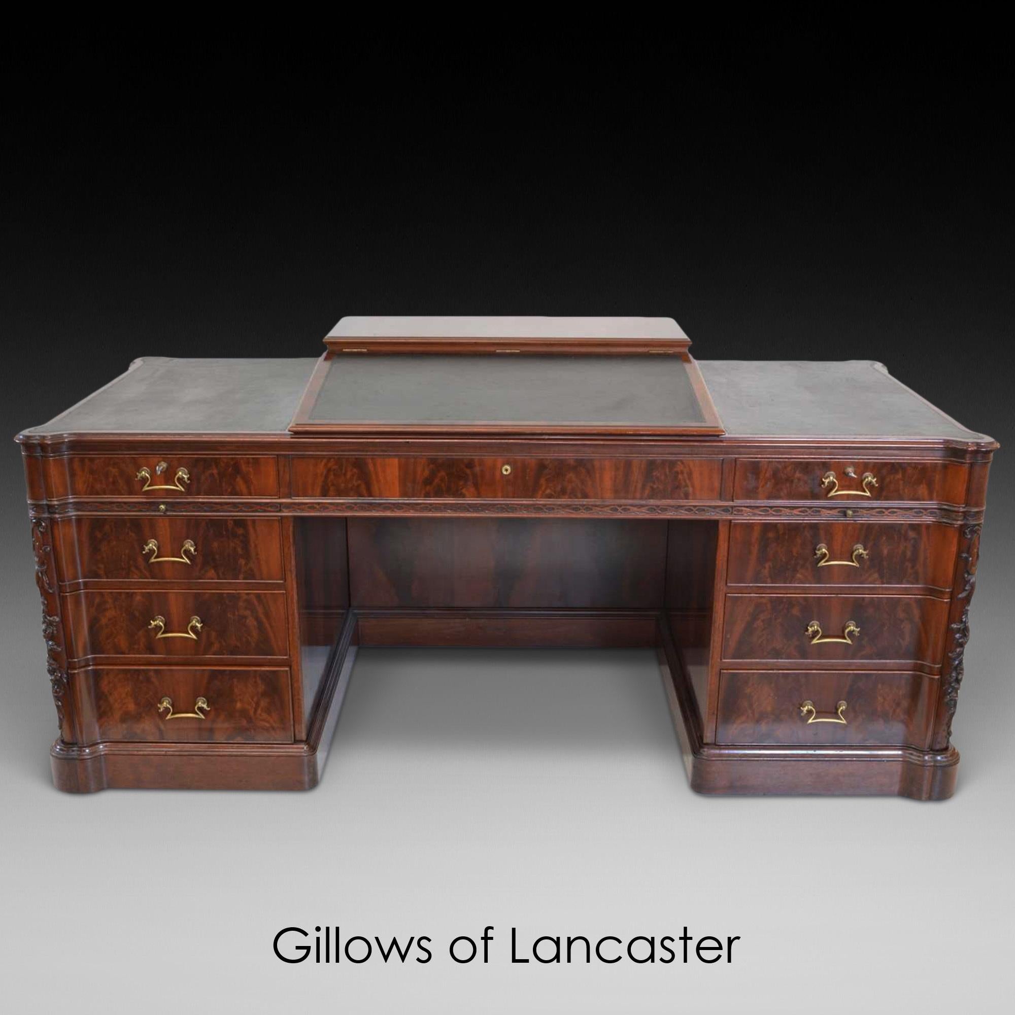 Gillows - Mid 19thC Mahogany Twin Pedestal Desk For Sale 2