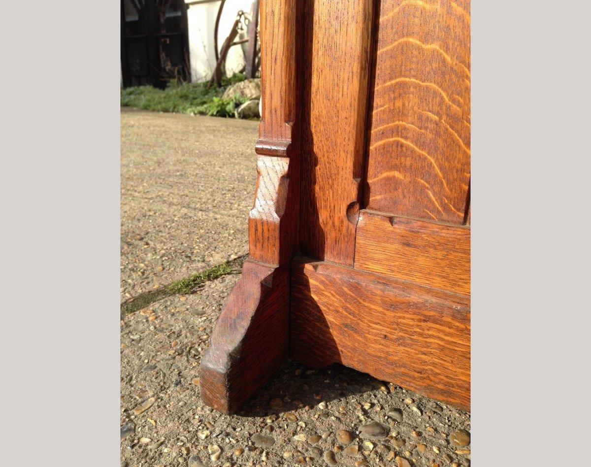Gillows of Lancaster attri., Gothic Revival Oak Architect's Desk  For Sale 9