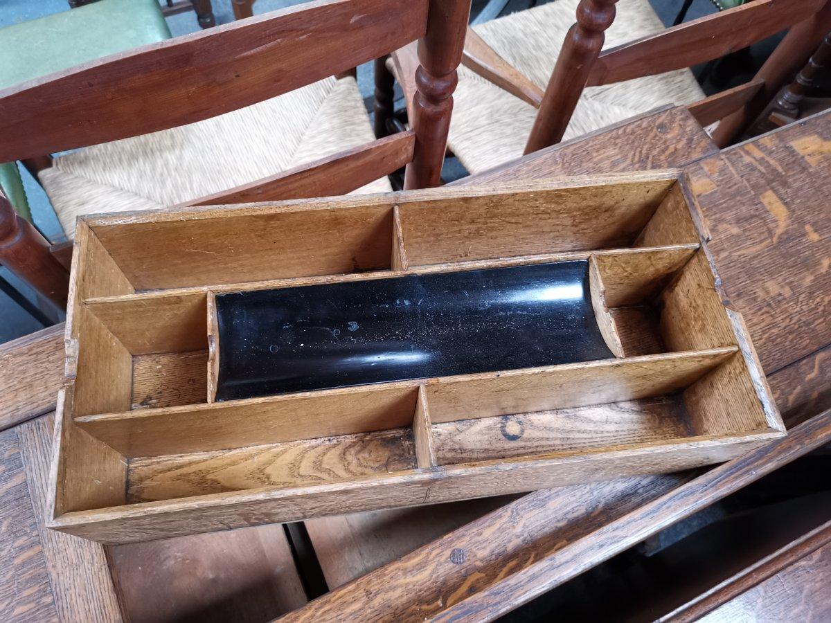 Gillows of Lancaster attri., Gothic Revival Oak Architect's Desk  For Sale 4