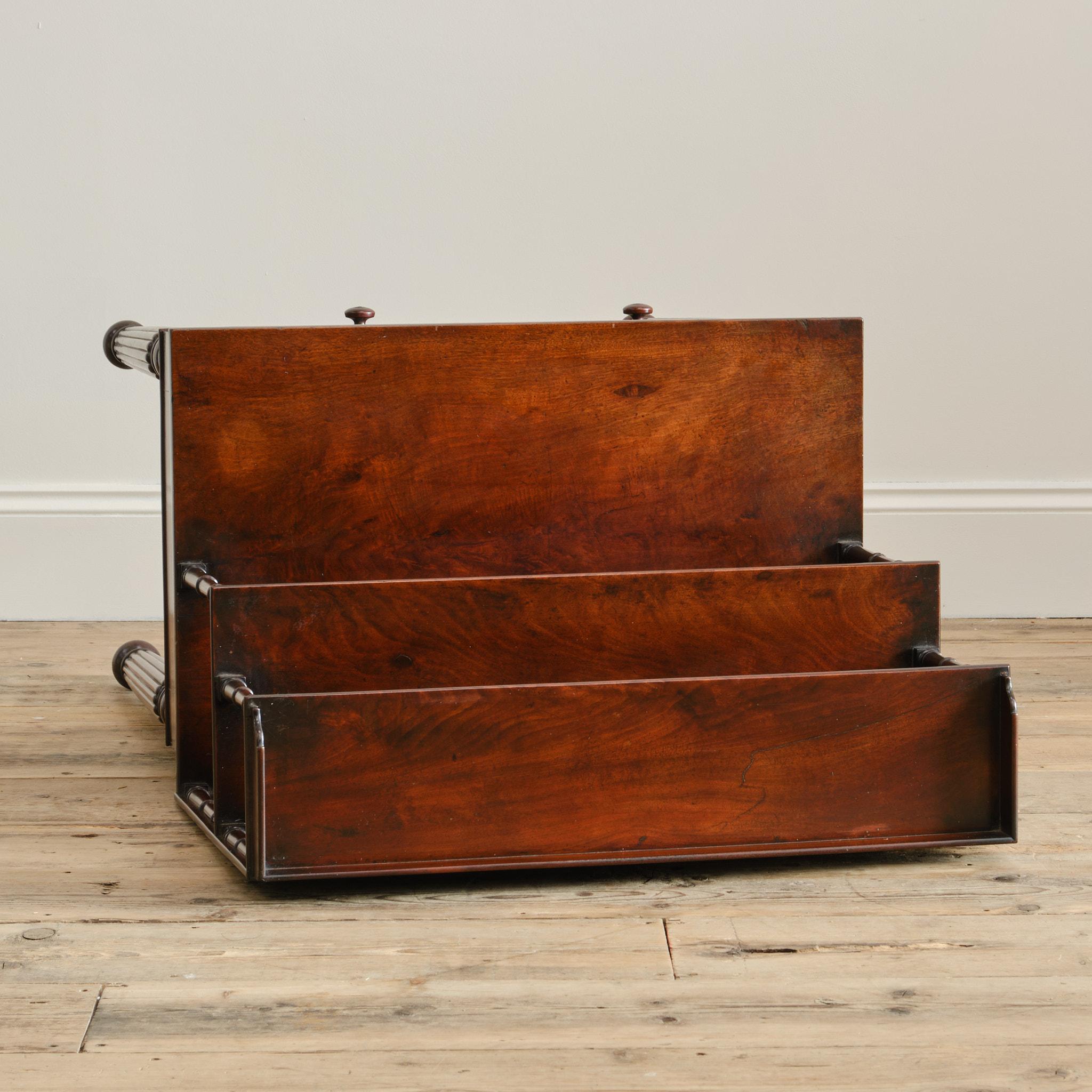 Gillows aus Lancaster Bonheur Du Jour. im Angebot 10