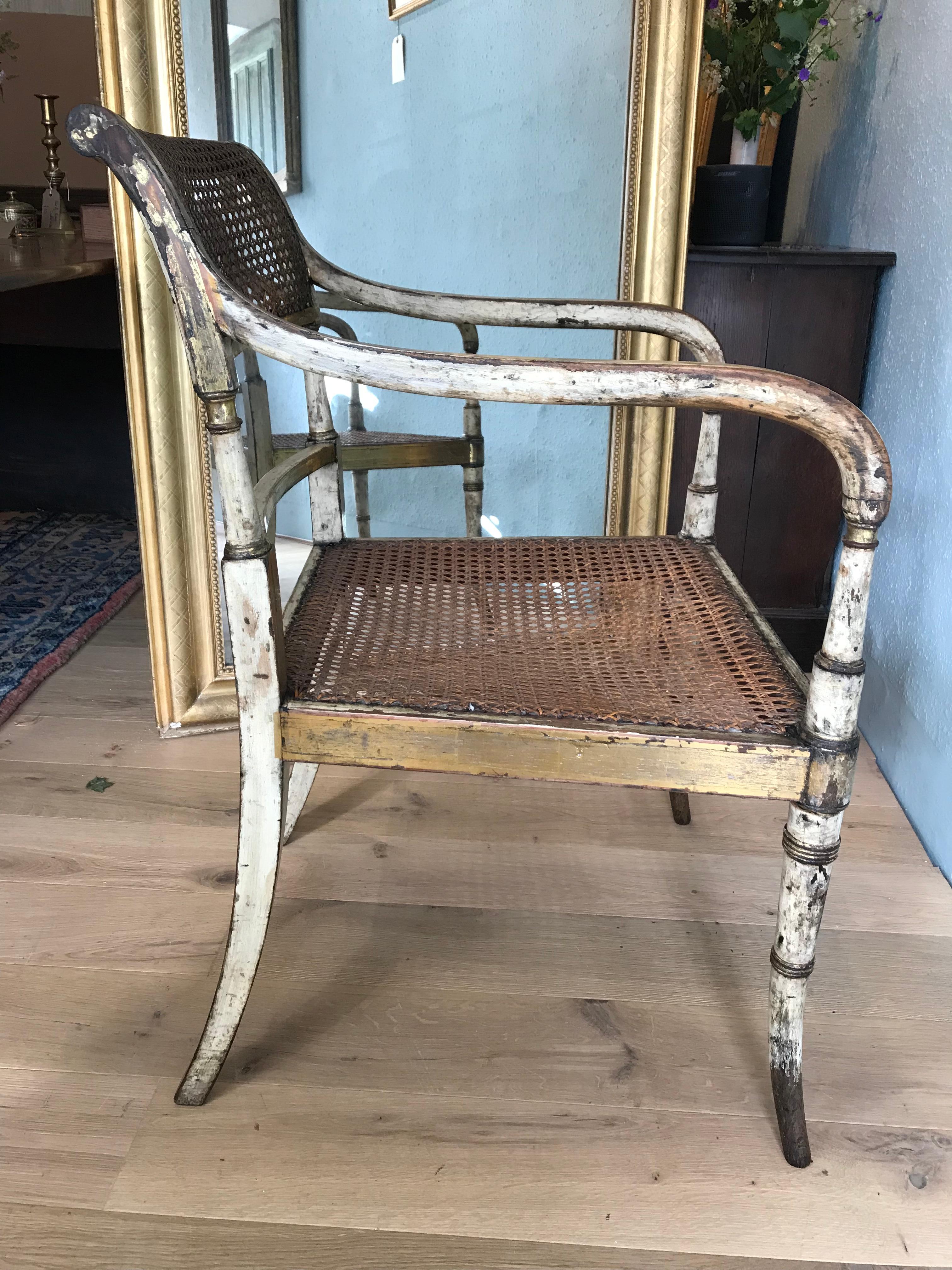 Canne Gillows of Lancaster George 3e fauteuil peint et doré à la feuille en vente