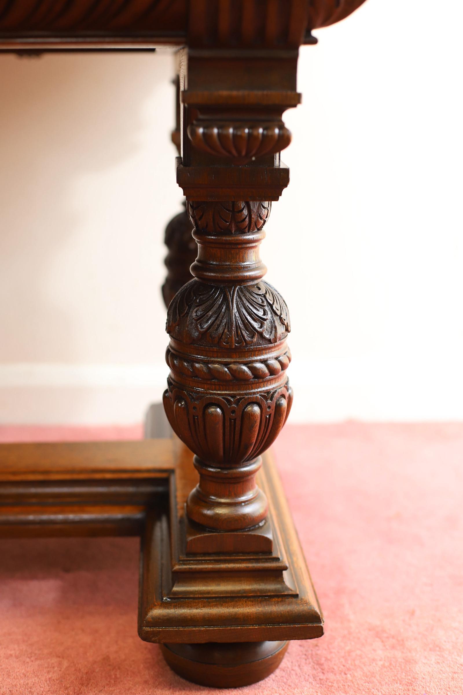 Hand-Crafted Gillows Of Lancaster Superb  Victorian Carved Oak Library Table For Sale