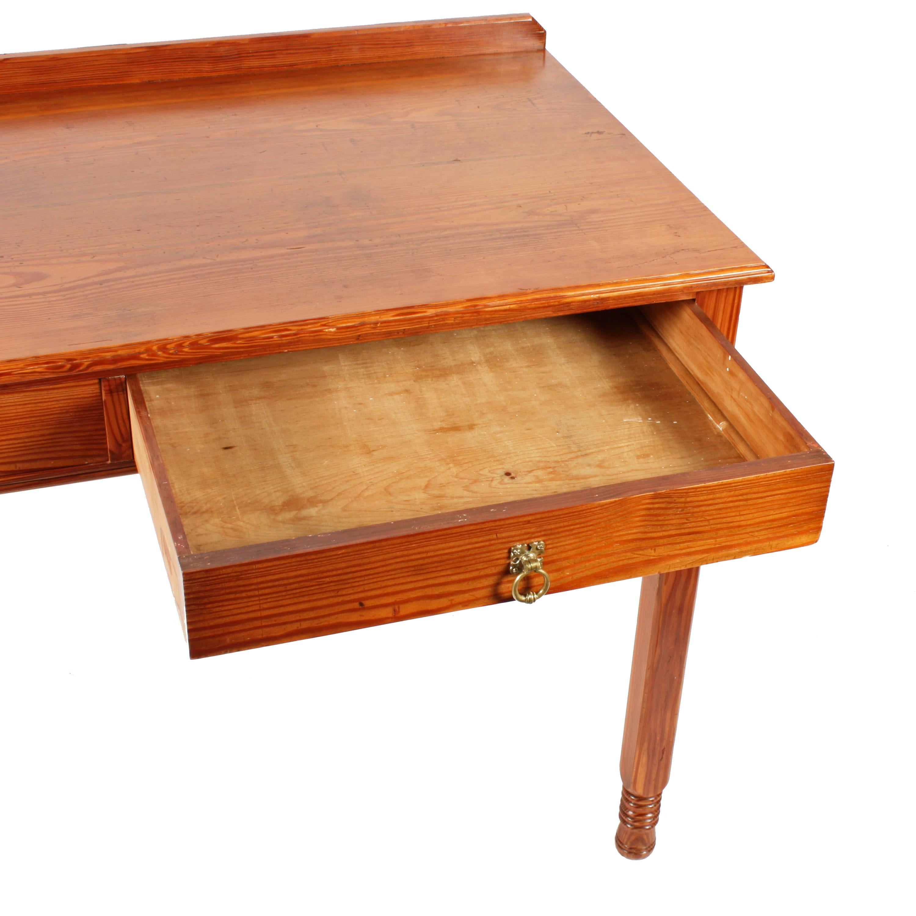 English Gillows of Lancaster Two-Drawer Pine Table For Sale