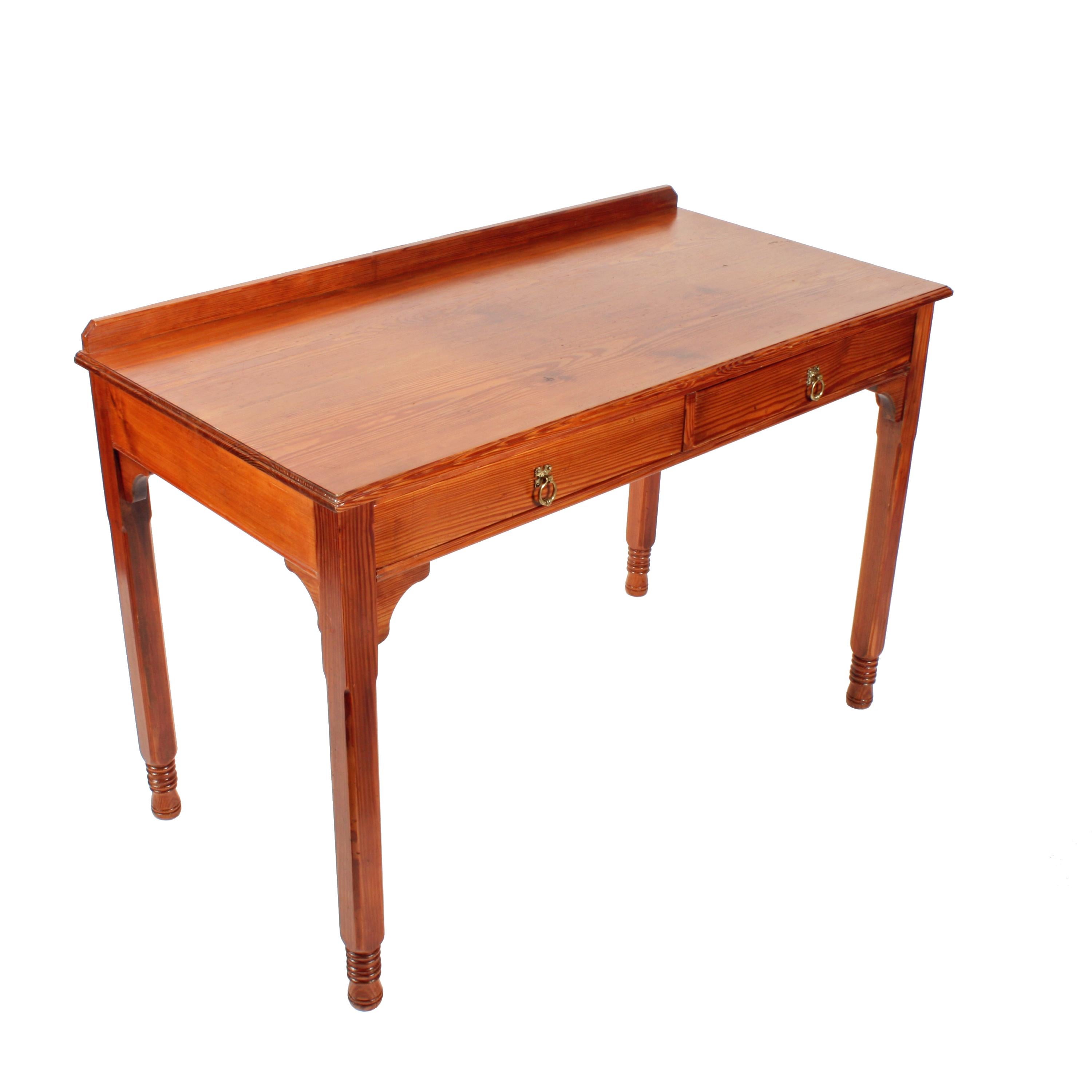 Gillows of Lancaster Two-Drawer Pine Table For Sale