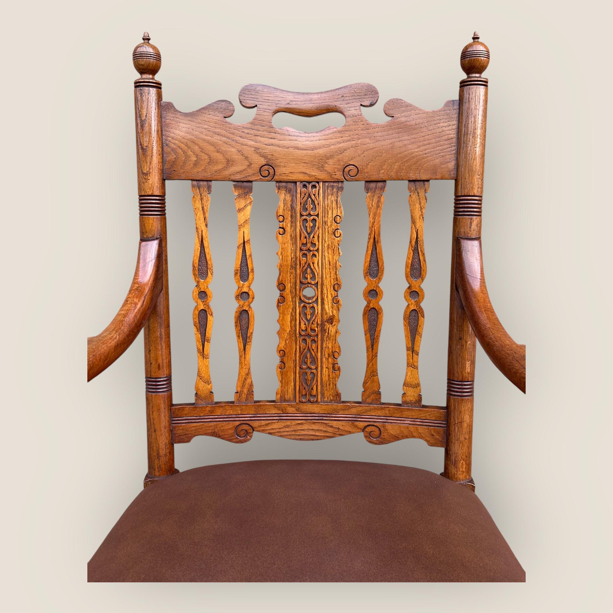 Gillows Victorian Oak Desk Chair attributed to Bruce James Talbert In Good Condition For Sale In King's Lynn, GB