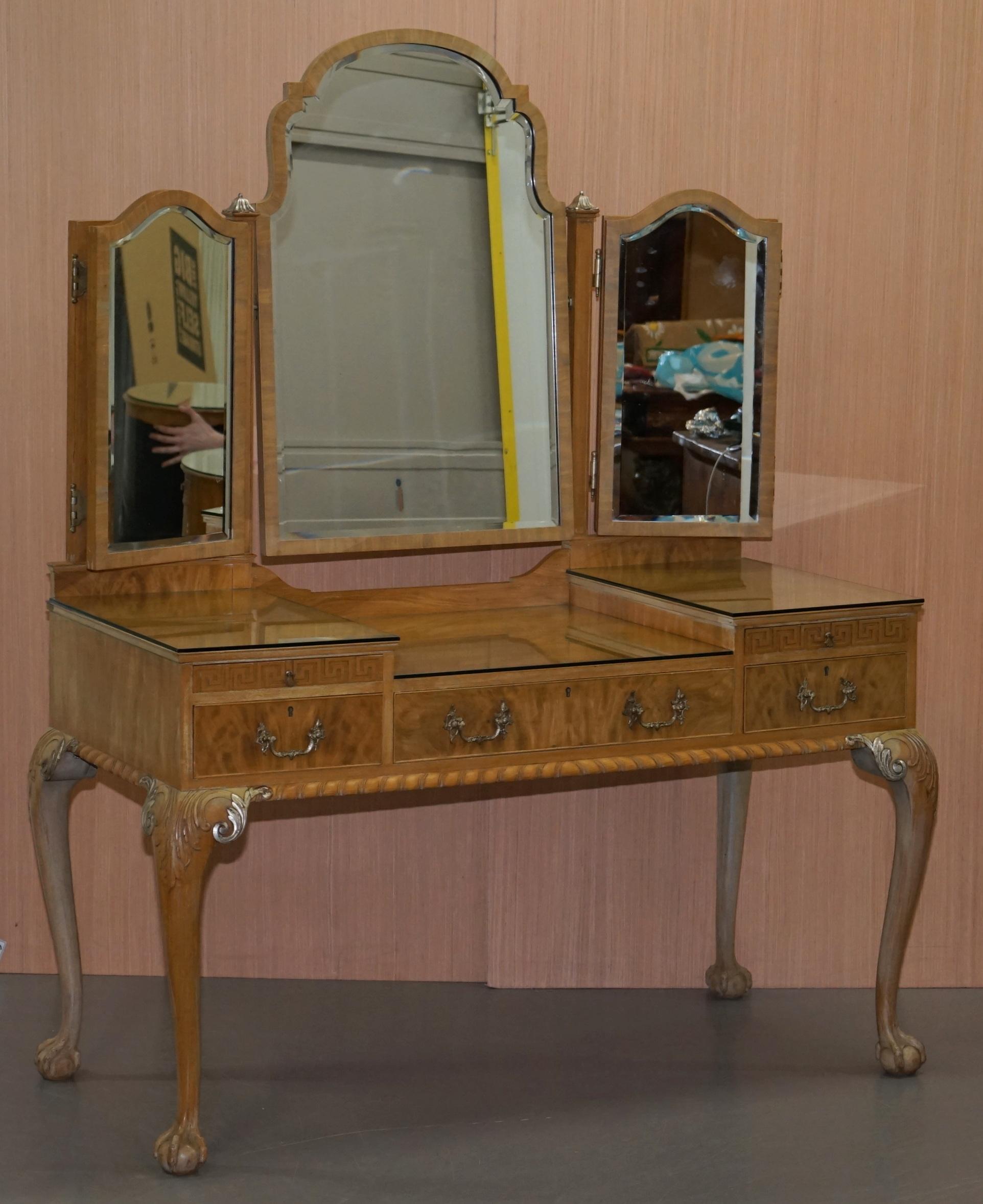 ball and claw dressing table