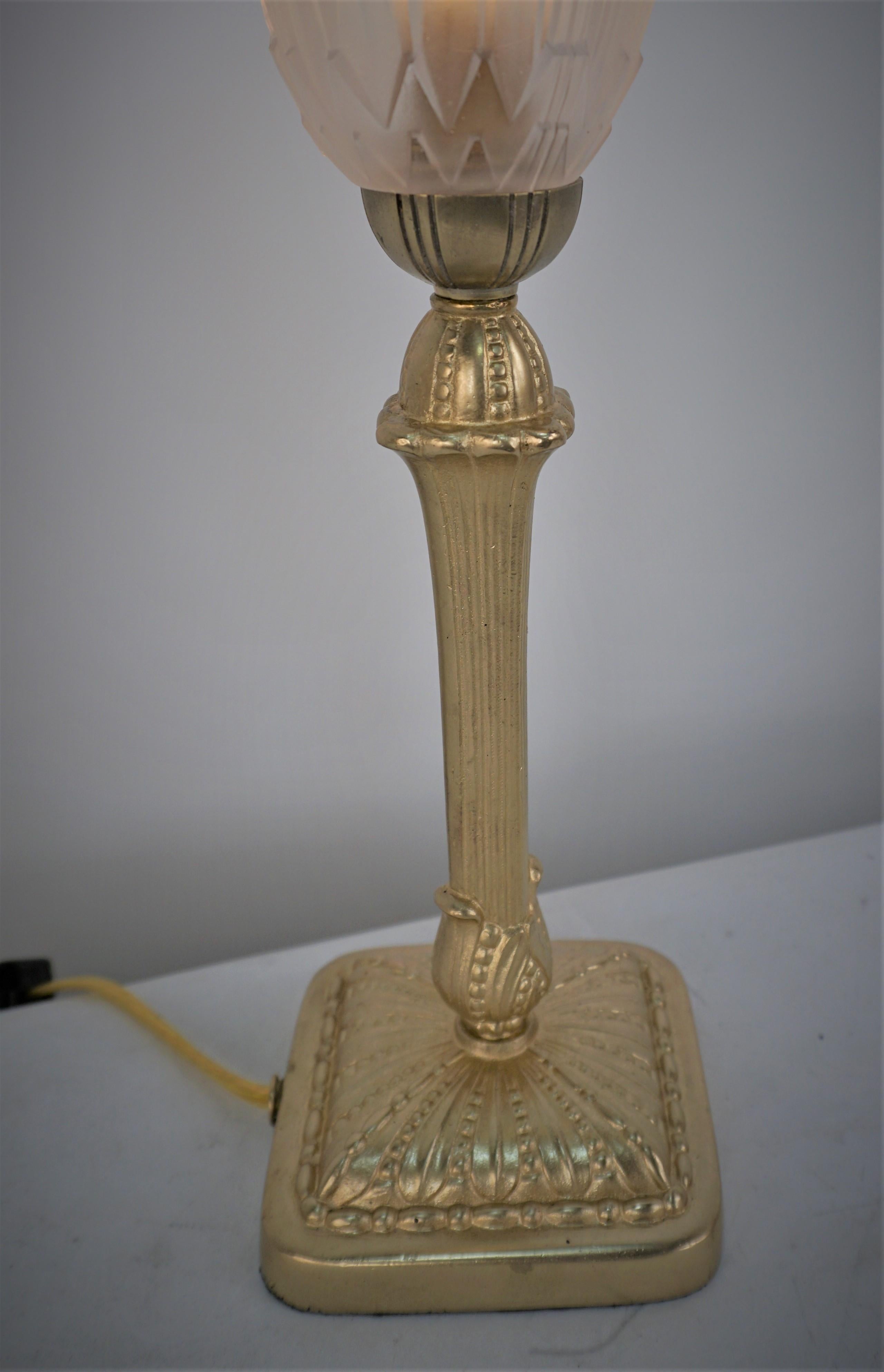 Bronze Gills French 1930s Art Deco Table Lamp For Sale
