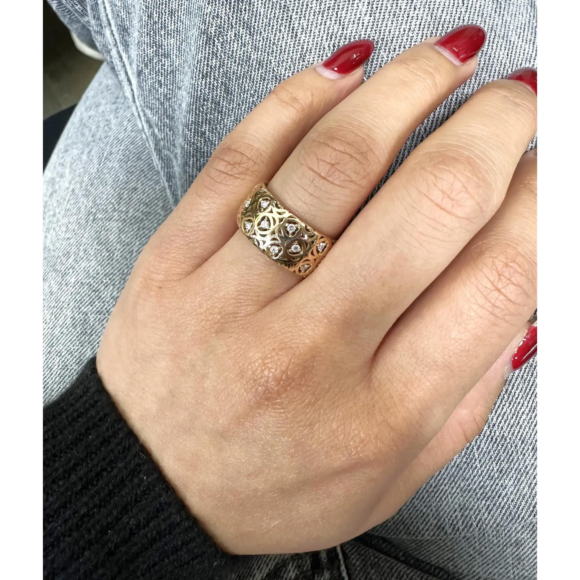 Giloro Diamond Cut Out Wide Band Ring 18K Rose Gold 0.20Cttw Size 6.5 In New Condition In New York, NY