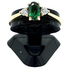 Bague habillée Gilson en or jaune 9 carats, émeraude (pierre de naissance mai) et diamant
