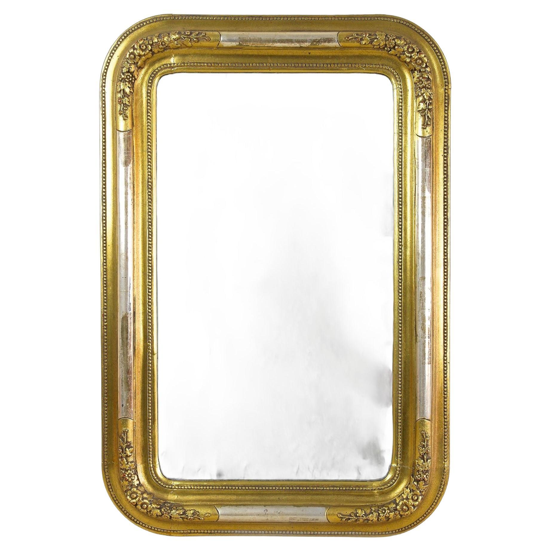 Gilt 19th Century Wall Mirror with Stucco Works, Rounded Corners, AT ca. 1840