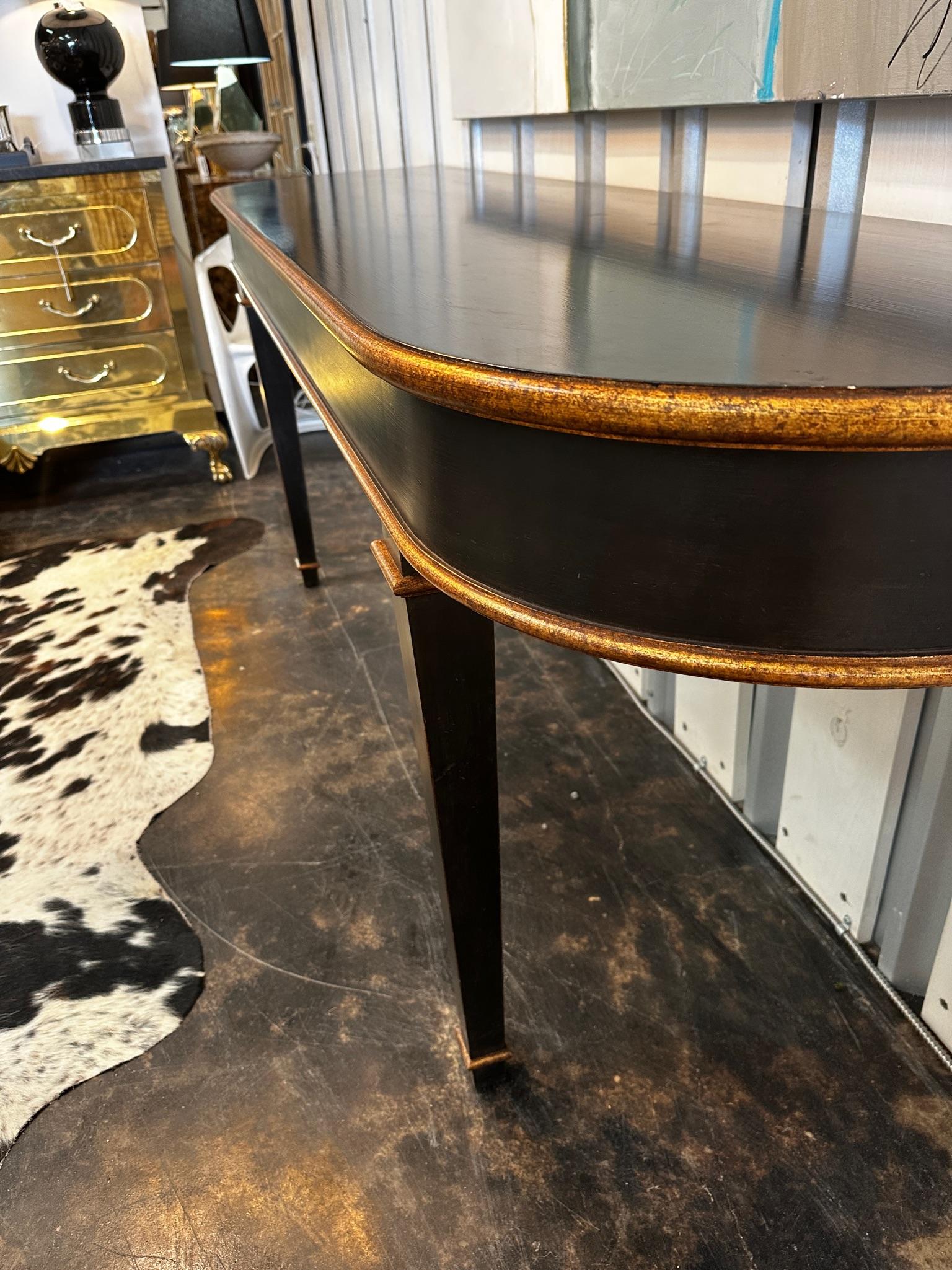 Gilt and Black Lacquer Bespoke Console by Carrocel For Sale 3
