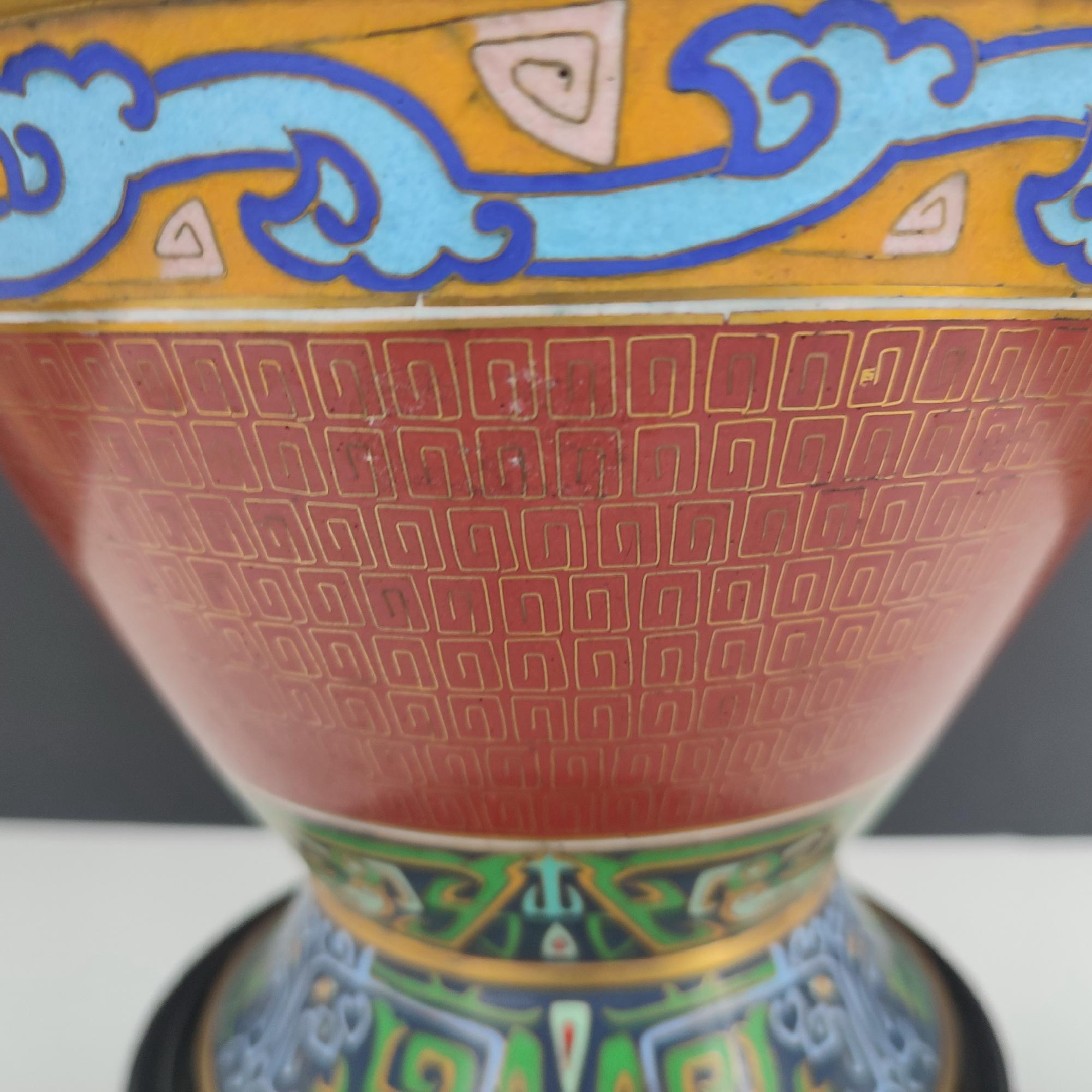 Vergoldete und Cloisonné-Emaille-Vase mit Henkeln, Japan, 1950er Jahre im Angebot 7