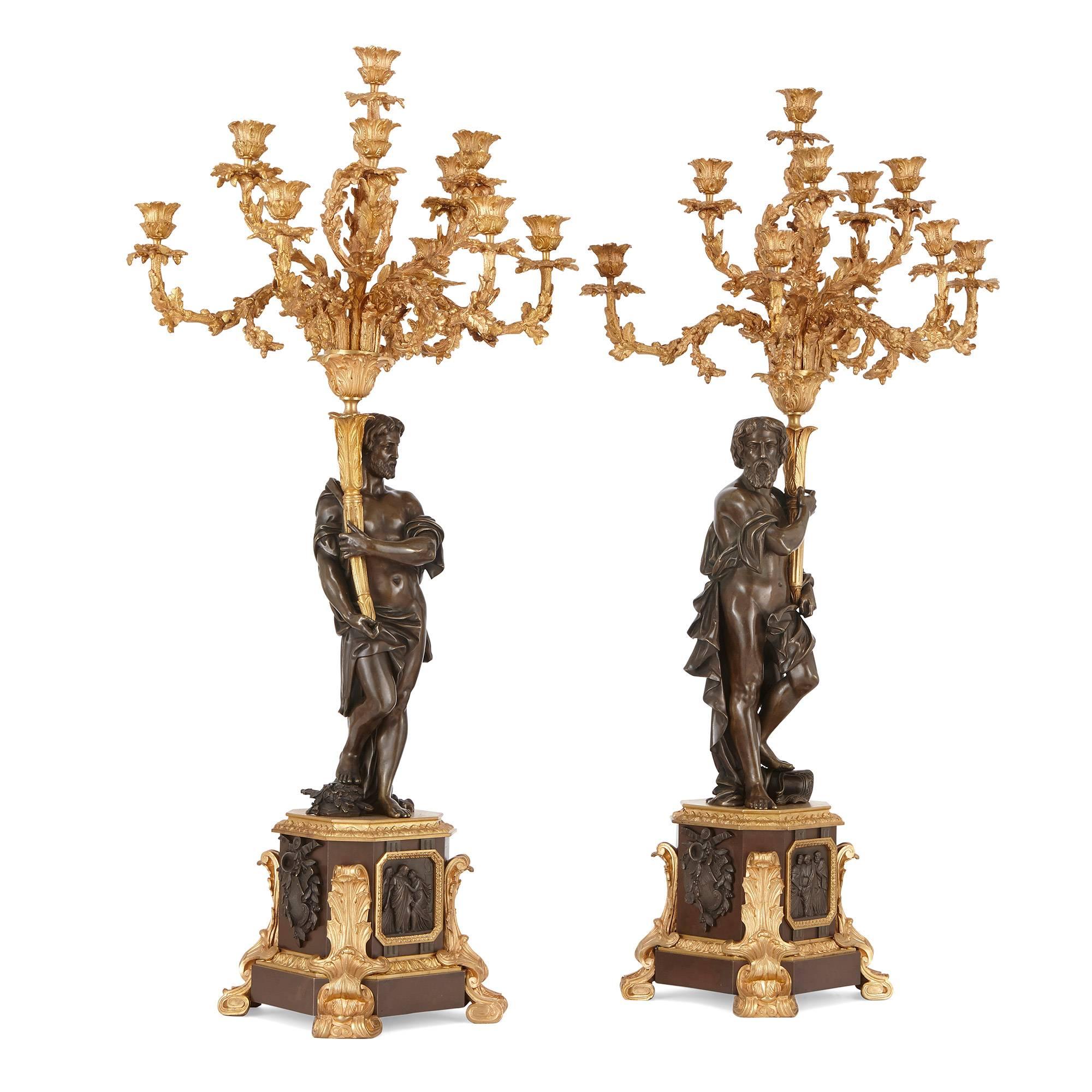 XIXe siècle Ensemble d'horloges françaises anciennes en bronze doré et patiné de Picard en vente