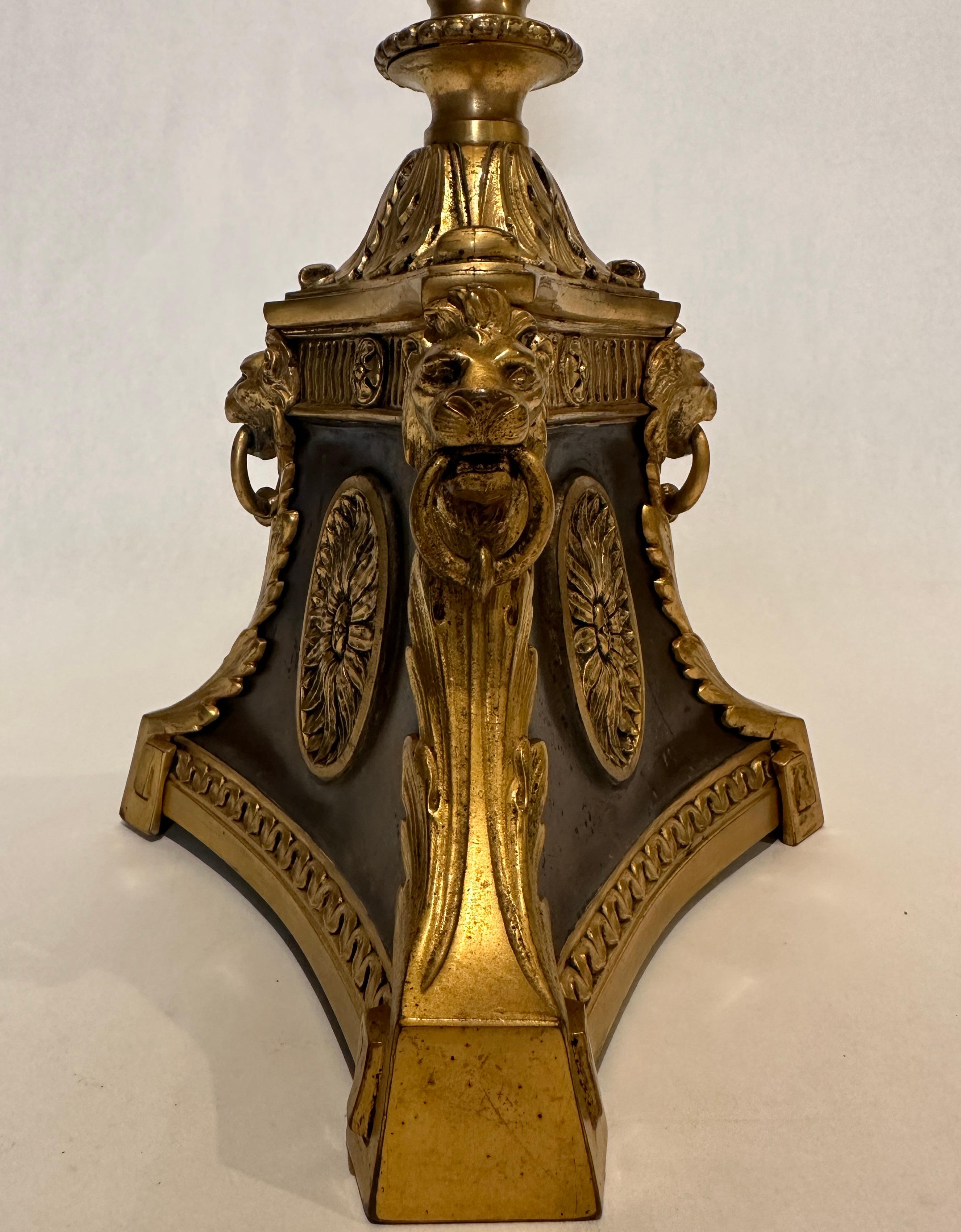 Doré Lampe en bronze doré et patiné par WM H. Jackson Company en vente