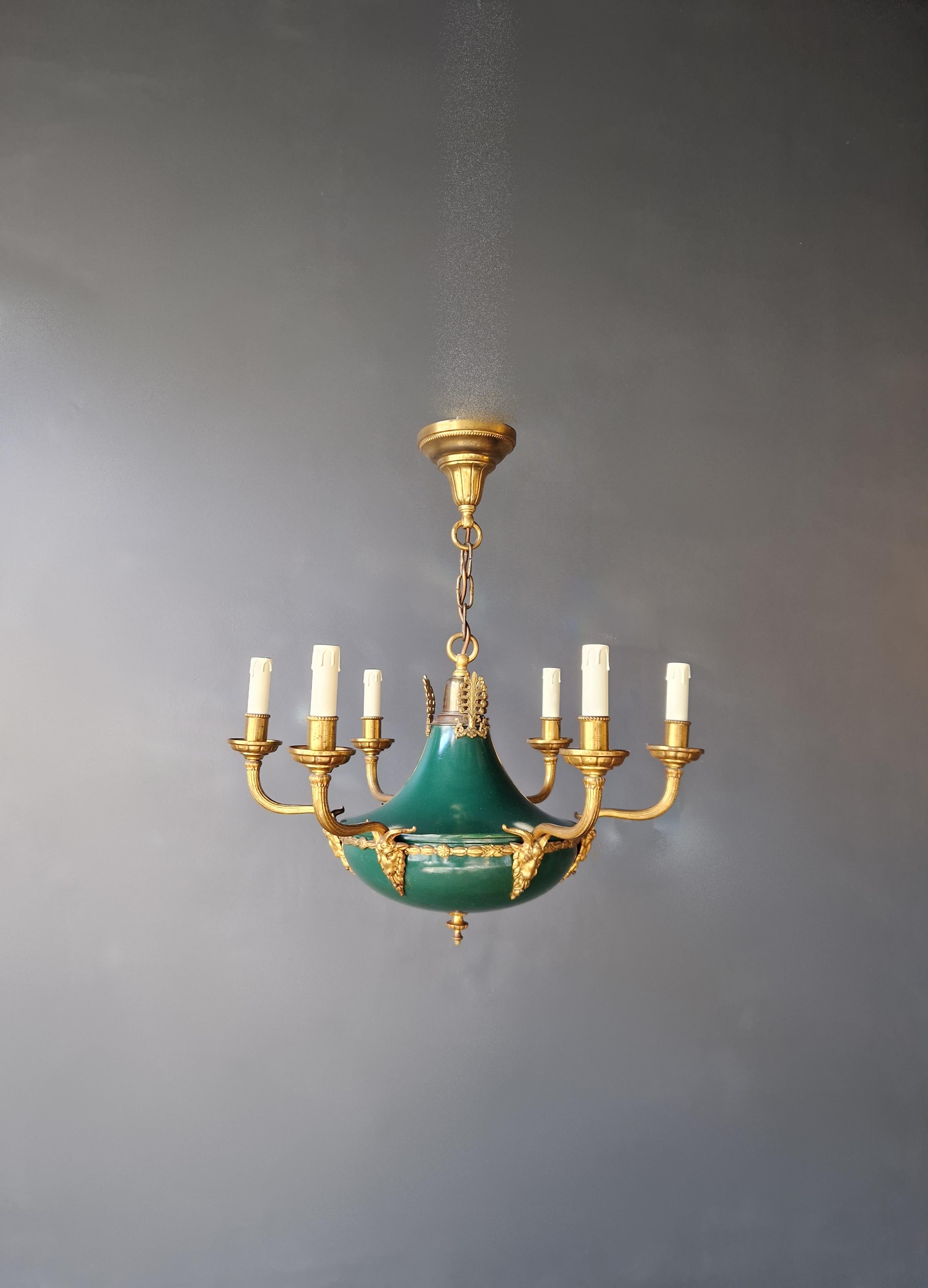 Gilt Antique Empire Lustre Neoclassical Patina Green Brass Chandelier In Good Condition For Sale In Berlin, DE