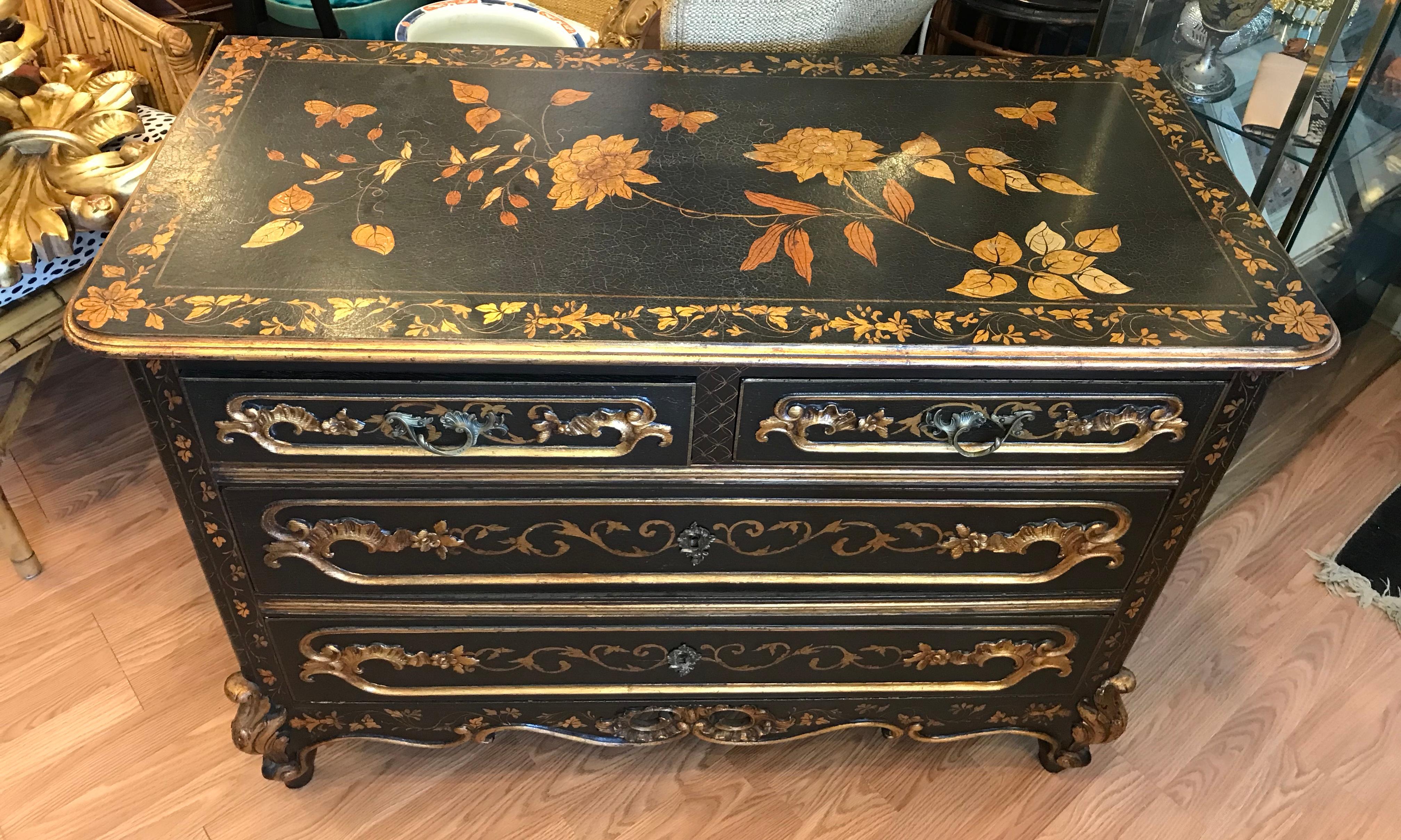 Gilt Appointed Continental Commode In Good Condition For Sale In West Palm Beach, FL