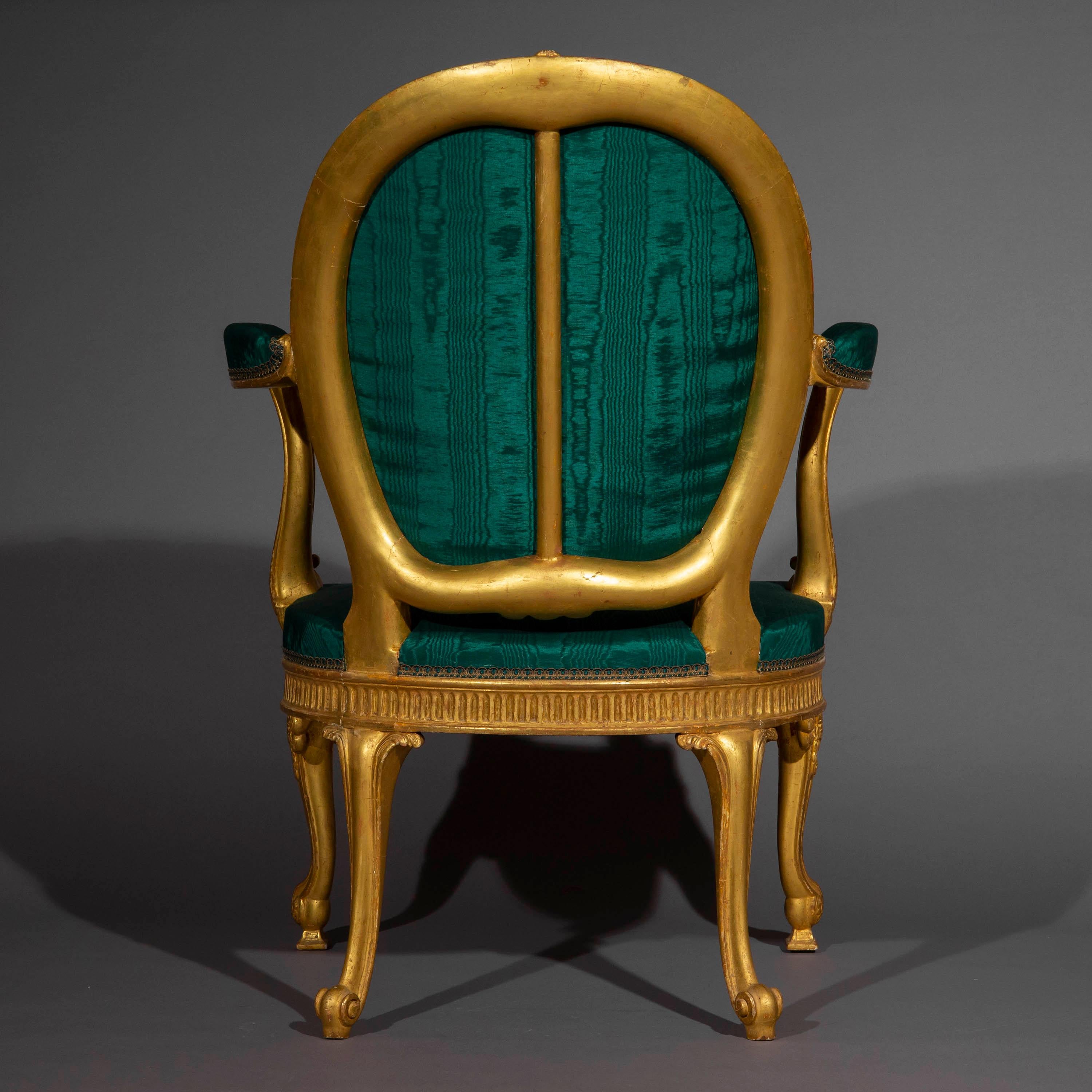 Vergoldeter Sessel nach Thomas Chippendale – zwei Stück verfügbar (20. Jahrhundert) im Angebot