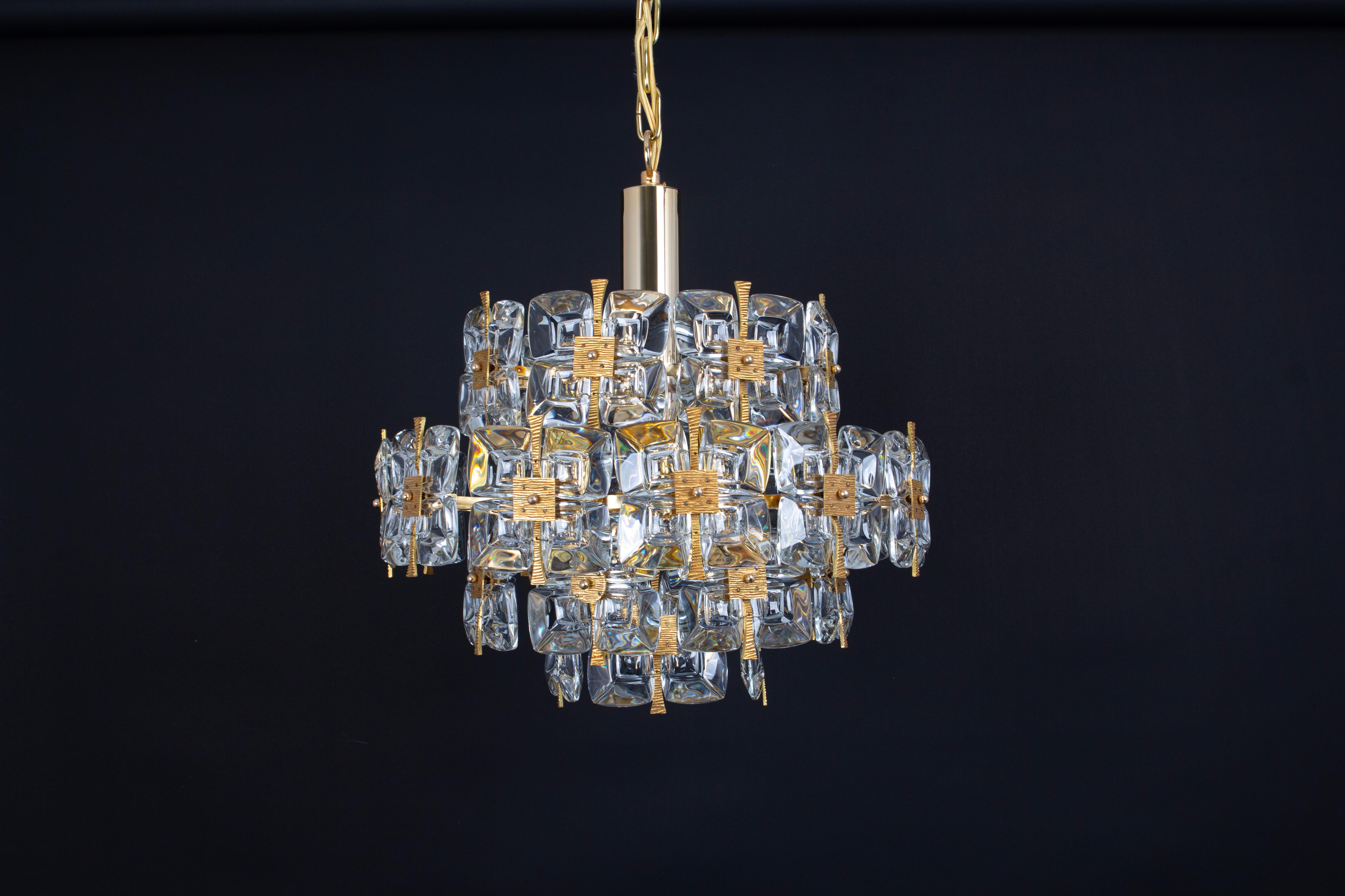 Gilt Brass and Crystal Chandelier, Sciolari Design by Palwa, Germany, 1970s For Sale 4