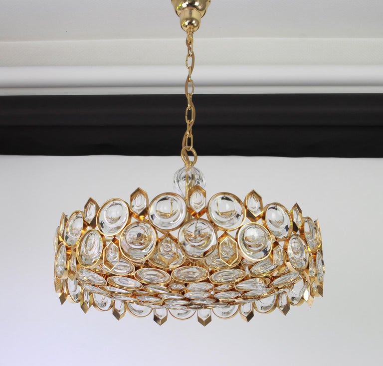 Gilt Brass and Crystal Chandelier, Sciolari Design by Palwa, Germany, 1970s In Good Condition For Sale In Aachen, NRW