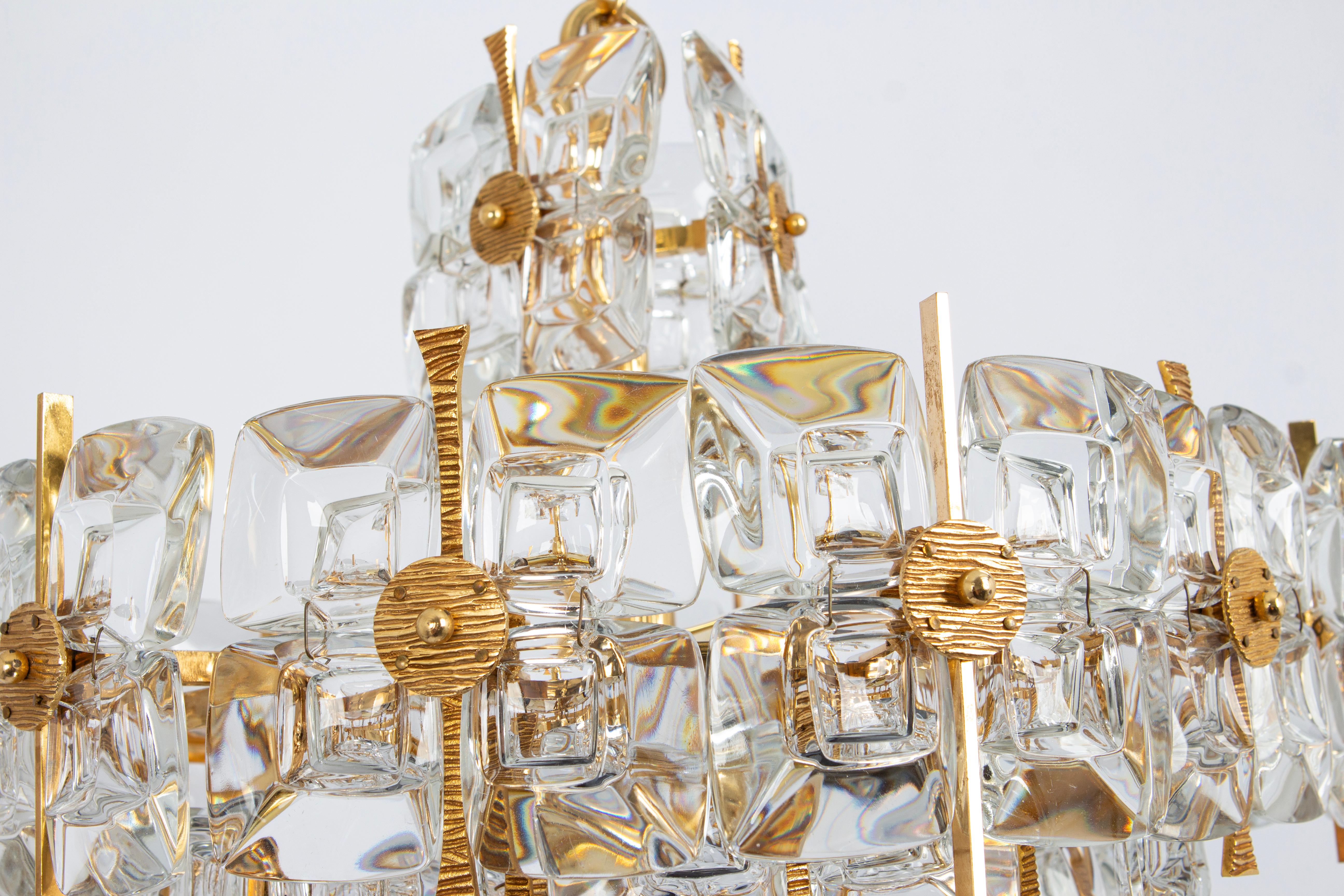 Gilt Brass and Crystal Chandelier, Sciolari Design by Palwa, Germany, 1970s In Good Condition For Sale In Aachen, NRW
