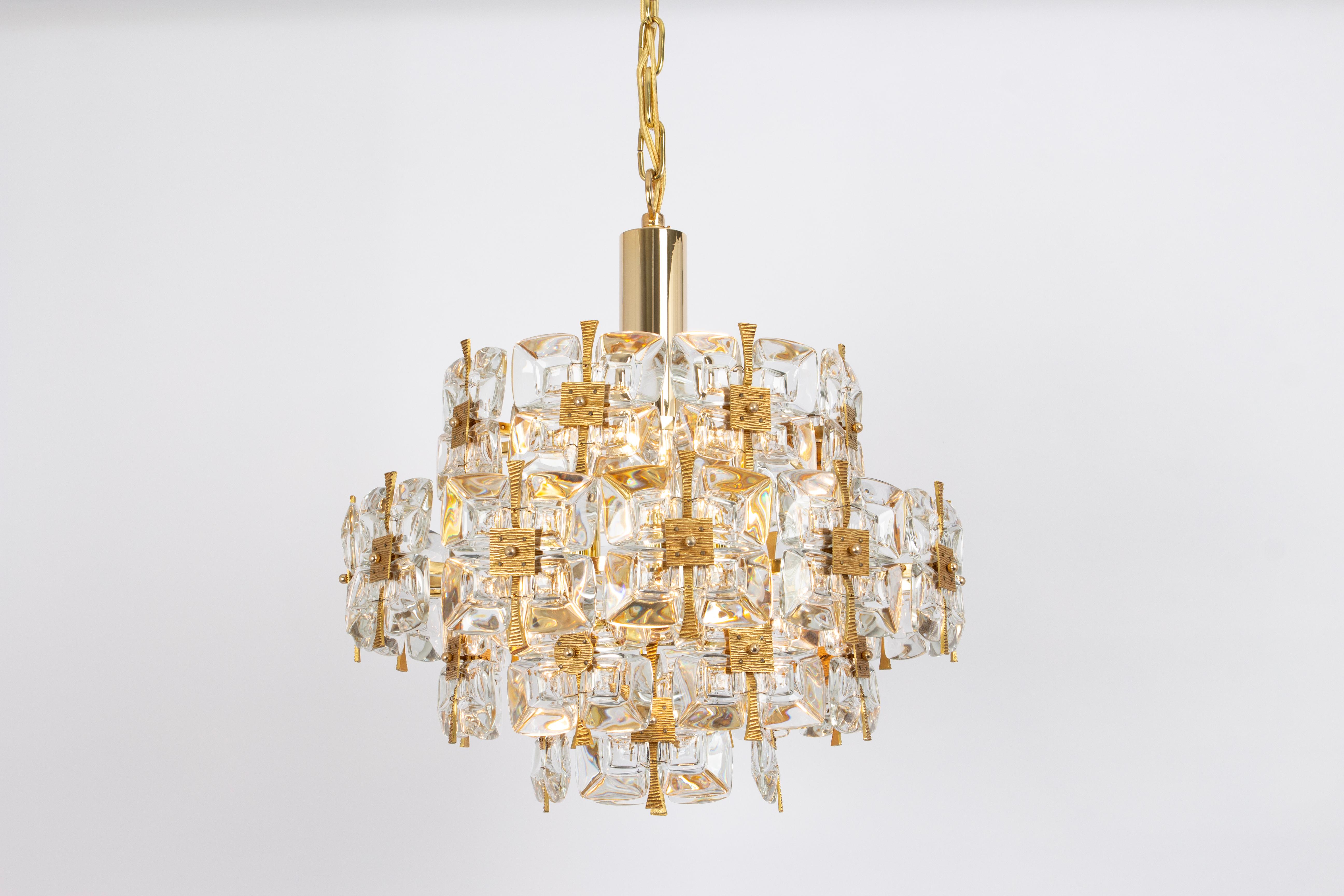 Late 20th Century Gilt Brass and Crystal Chandelier, Sciolari Design by Palwa, Germany, 1970s For Sale