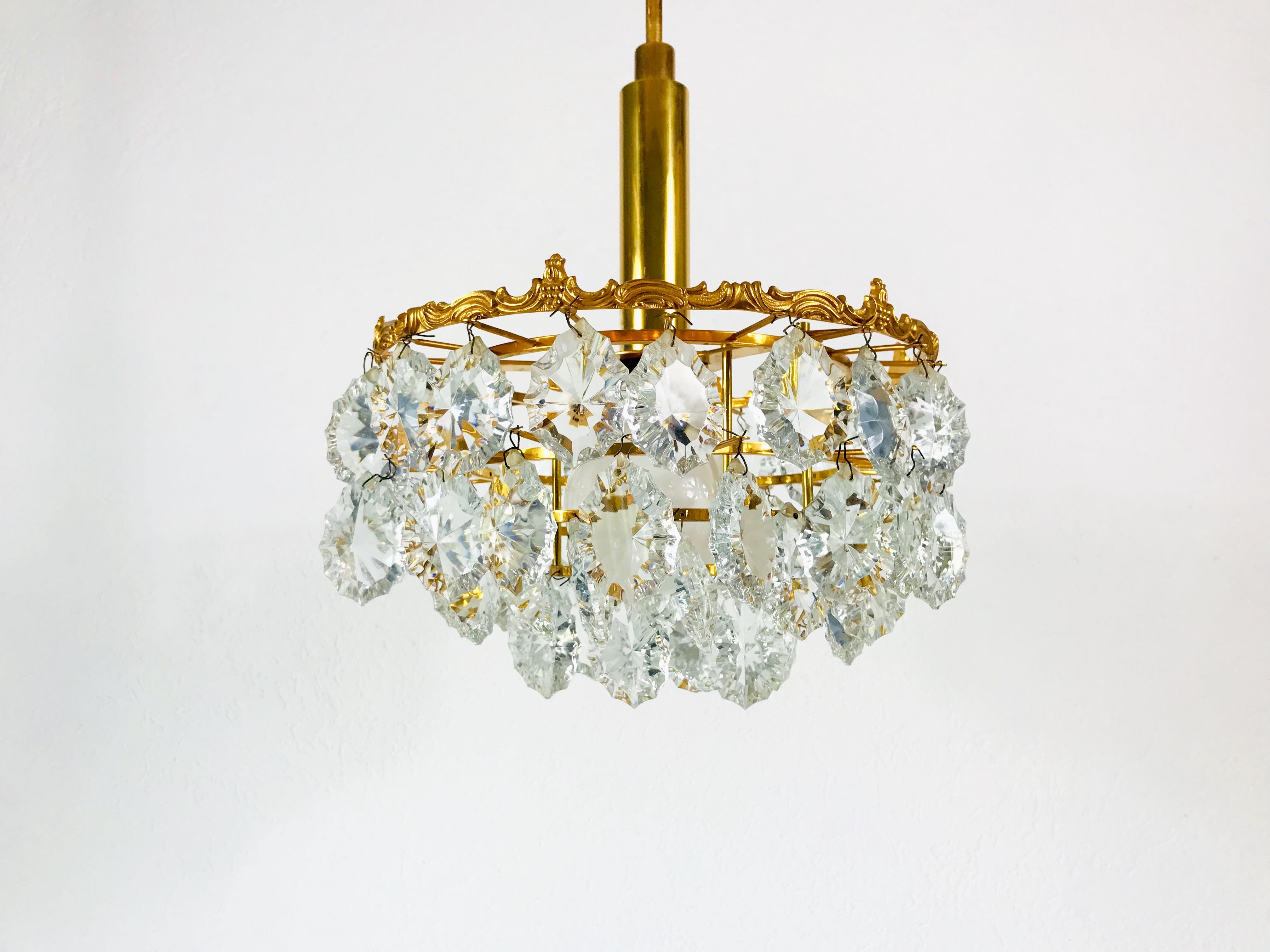 Gilt Brass and Crystal Glass 4-Tier Chandelier by Palwa, Germany, 1970s For Sale 4