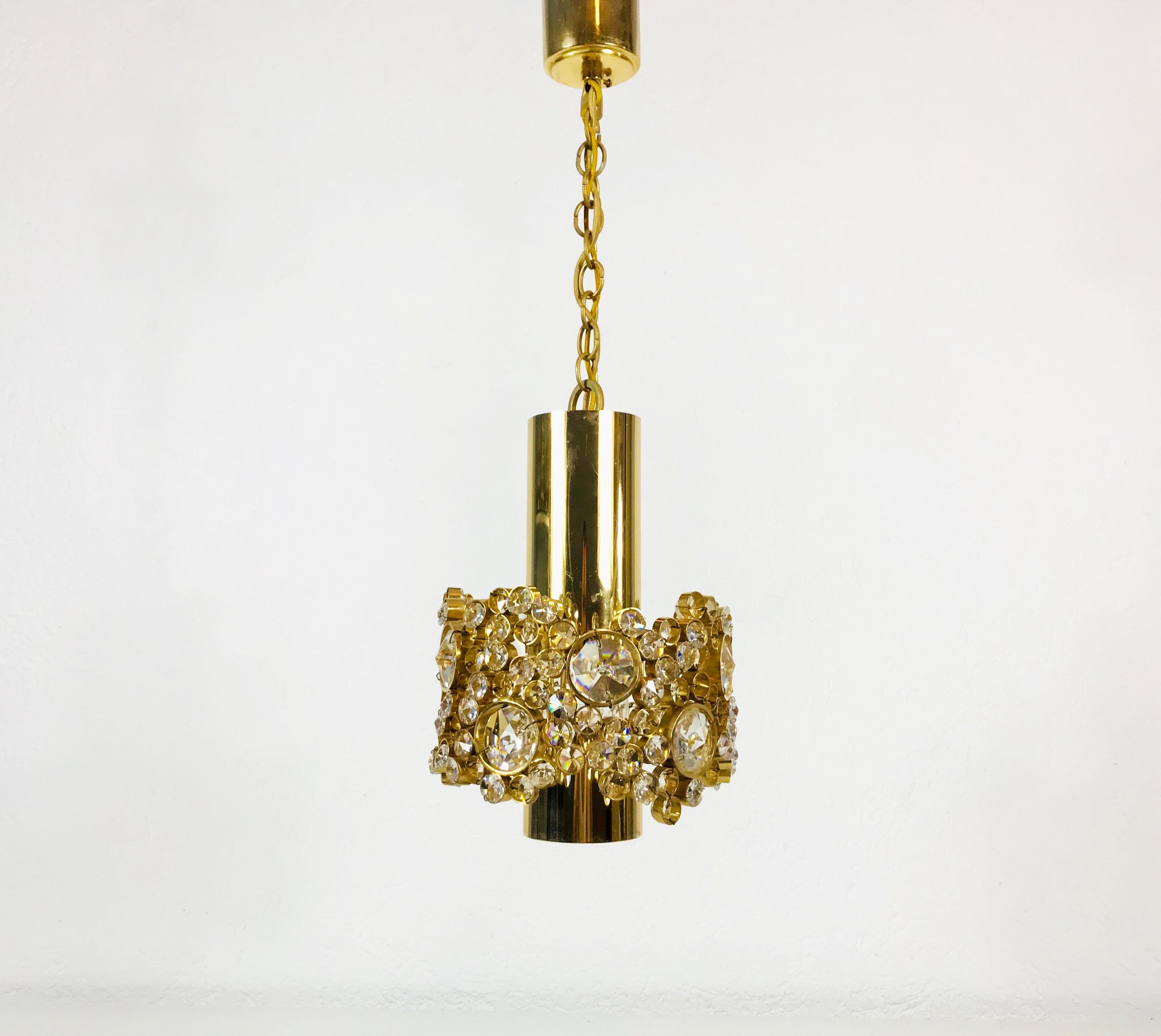 Gilt Brass and Crystal Glass Chandelier by Palwa, Germany, 1970s In Excellent Condition For Sale In Hagenbach, DE