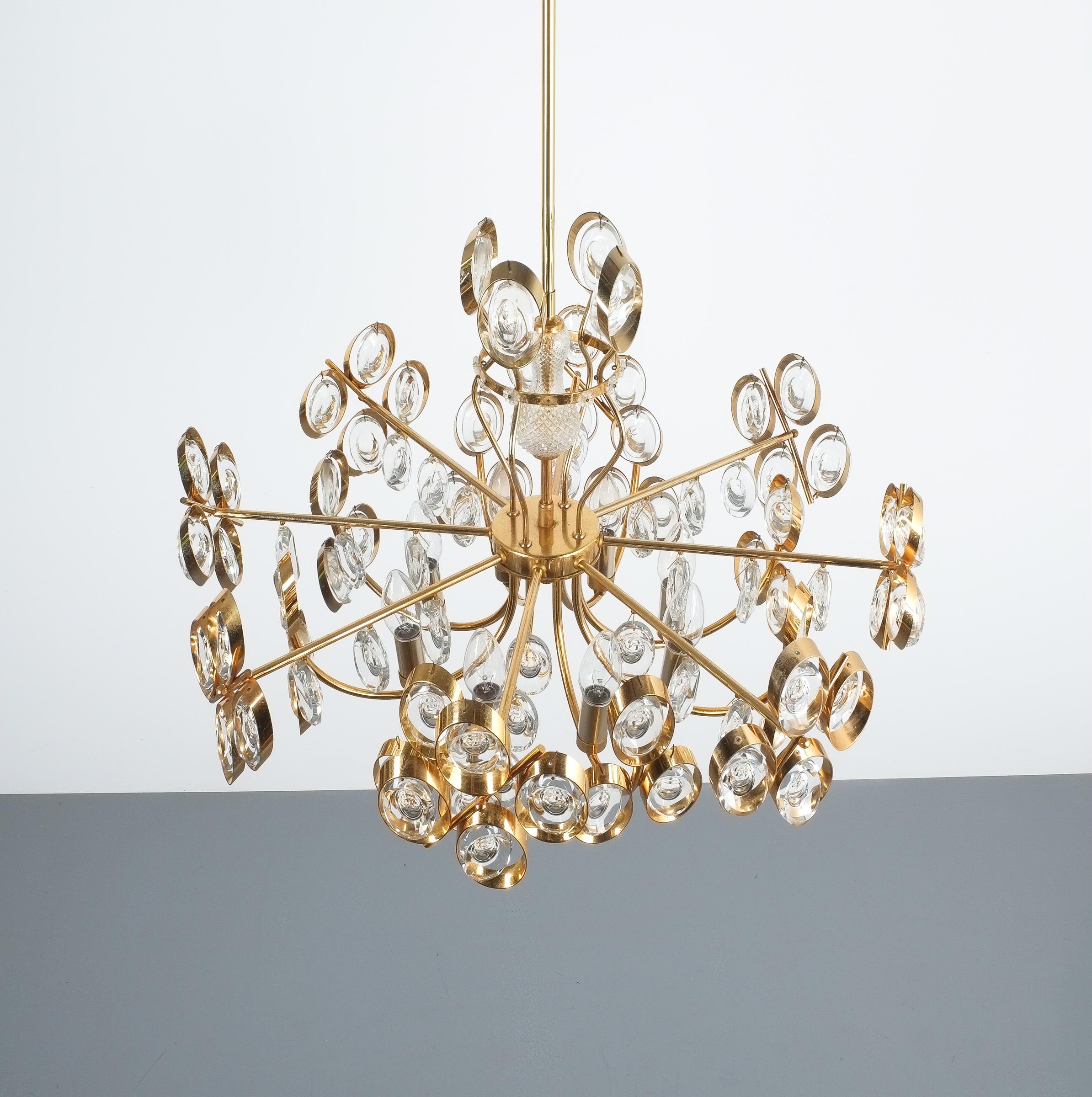 Gilt Brass and Glass Chandelier Lamp by Palwa, 1970 In Good Condition For Sale In Vienna, AT