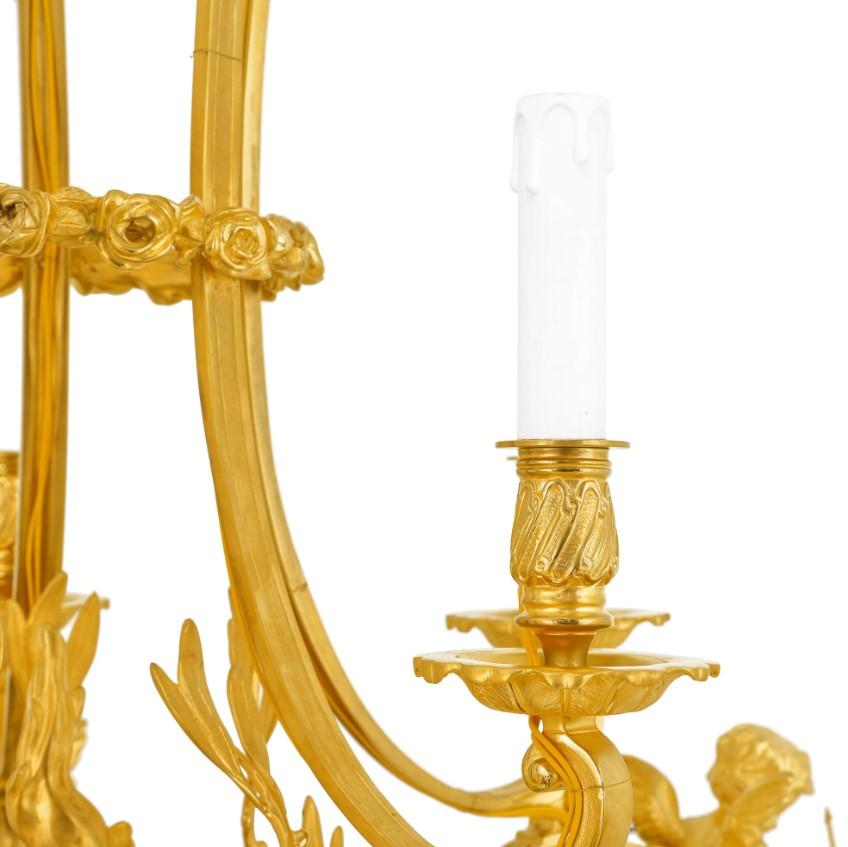Francese Lampadario in ottone dorato con cherubini in vendita