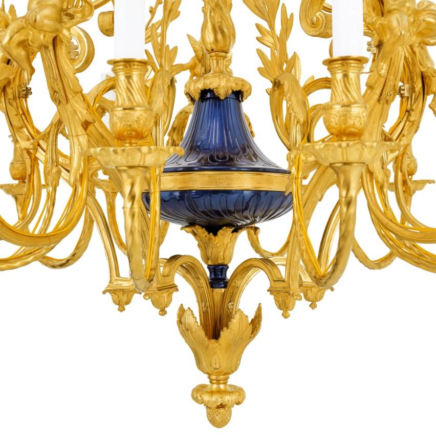 Lampadario in ottone dorato con cherubini In condizioni buone in vendita a Warsaw, PL