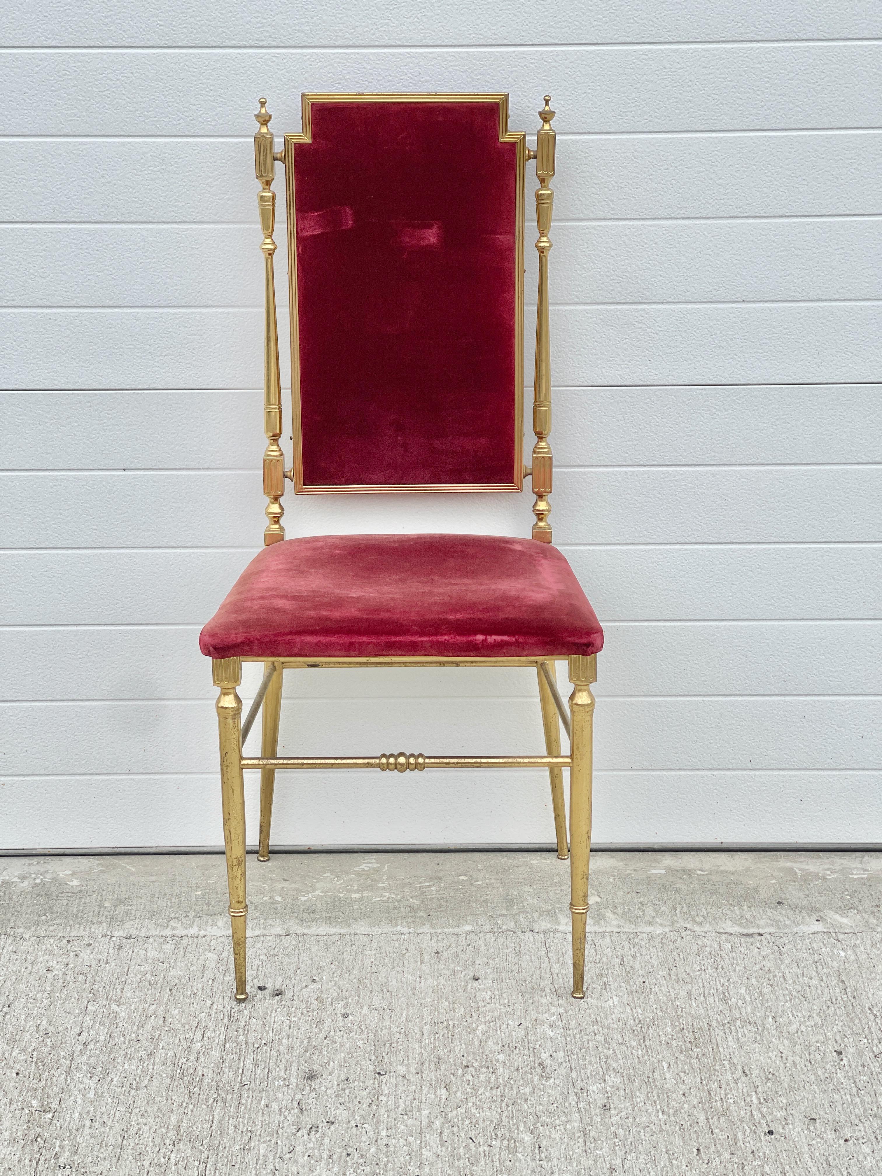 Néoclassique Chaise Chiavari en laiton doré Style néoclassique en vente