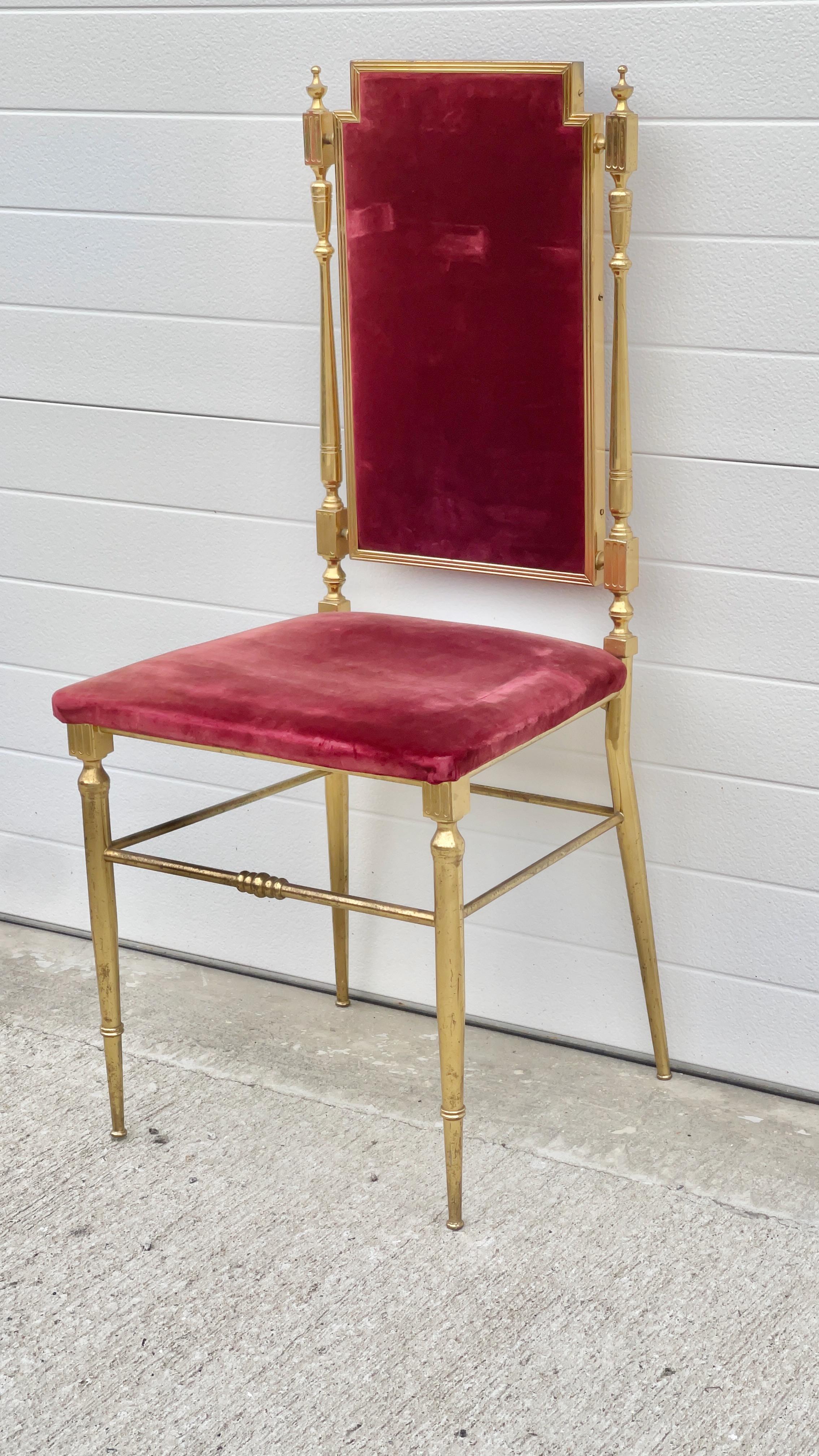 Milieu du XXe siècle Chaise Chiavari en laiton doré Style néoclassique en vente
