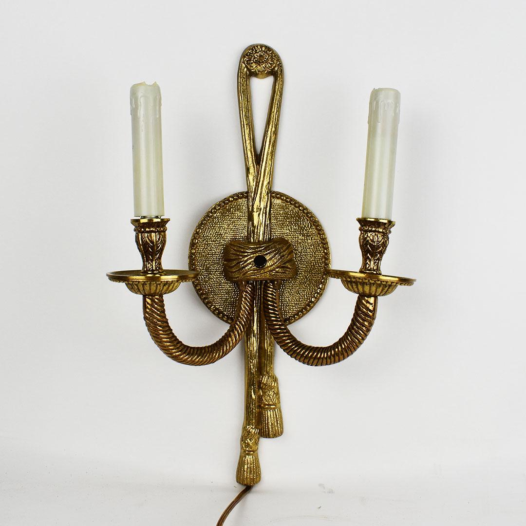 Gilt Brass Hollywood Regency Tole Rope and Tassel Wired Sconce 2