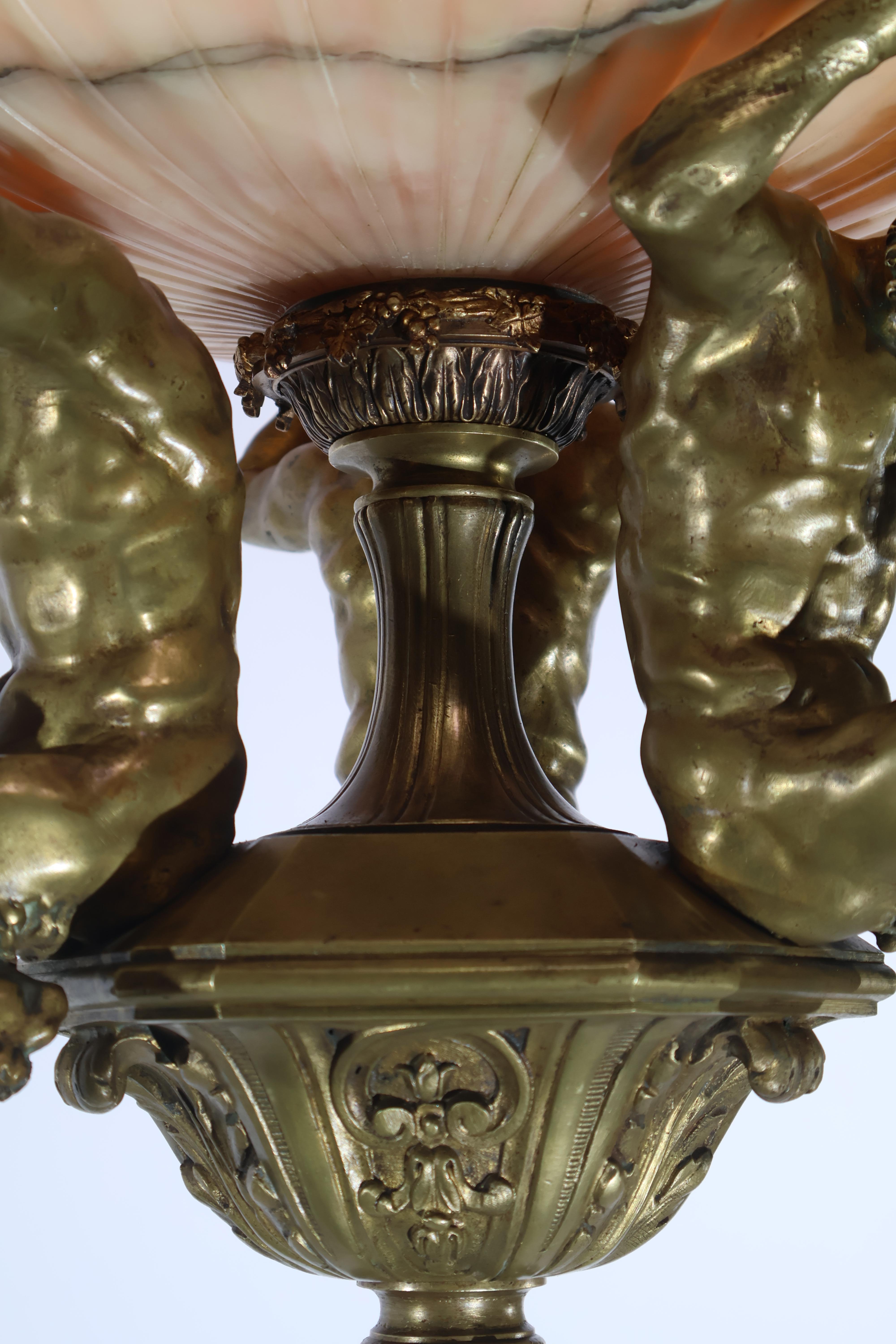 Lampadario in bronzo dorato e alabastro in vendita 3