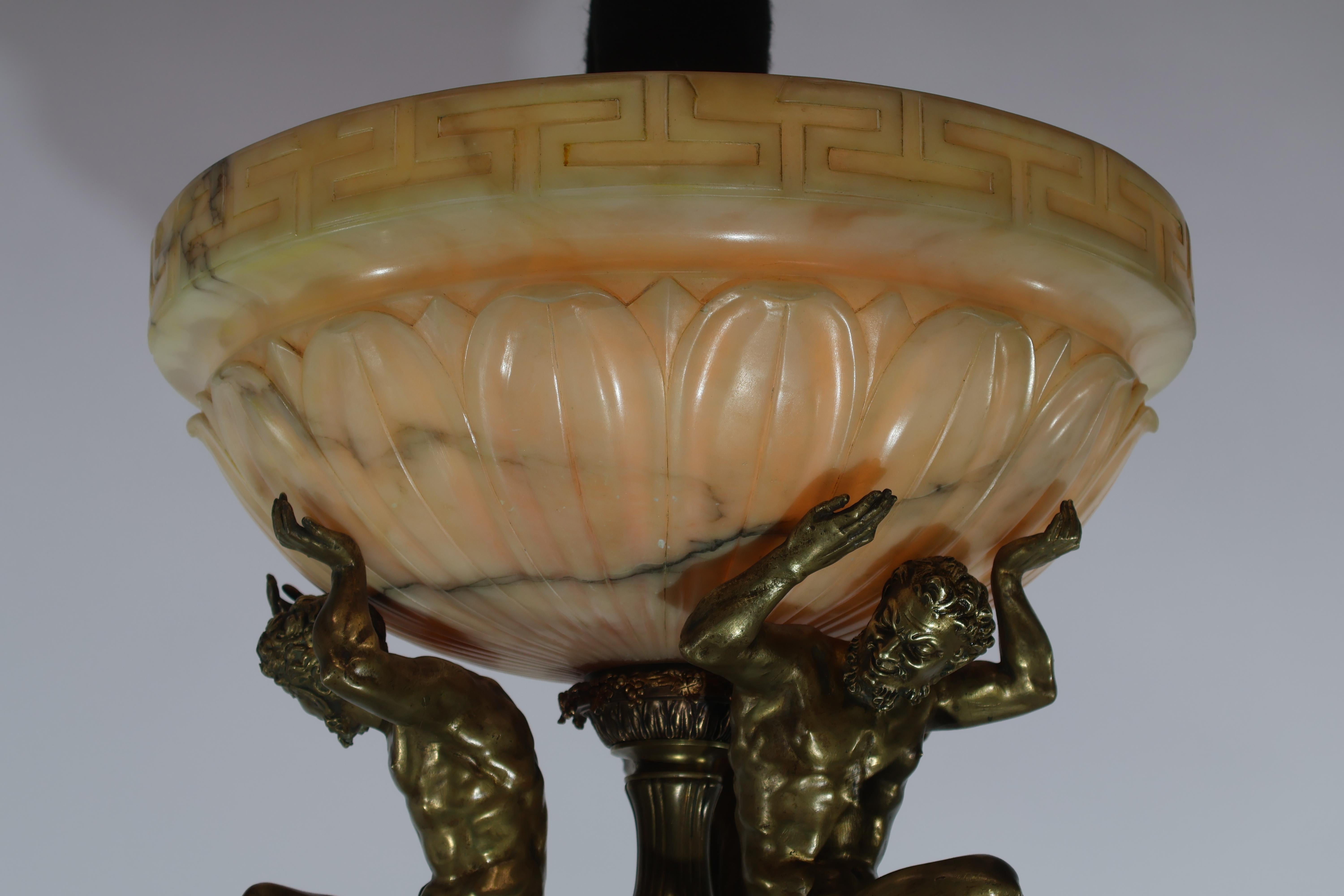 Lampadario in bronzo dorato e alabastro in vendita 5