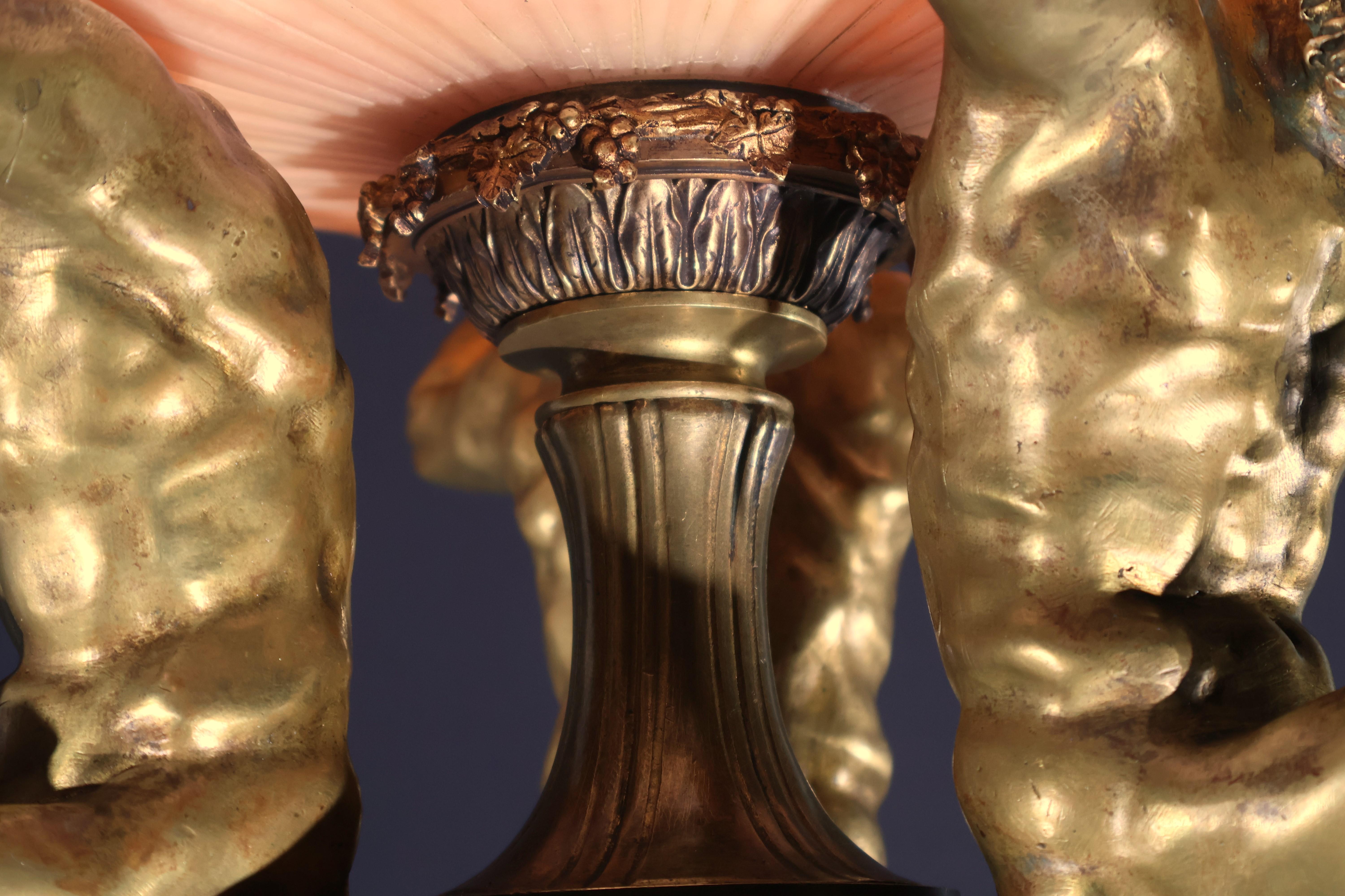 Lampadario in bronzo dorato e alabastro in vendita 7