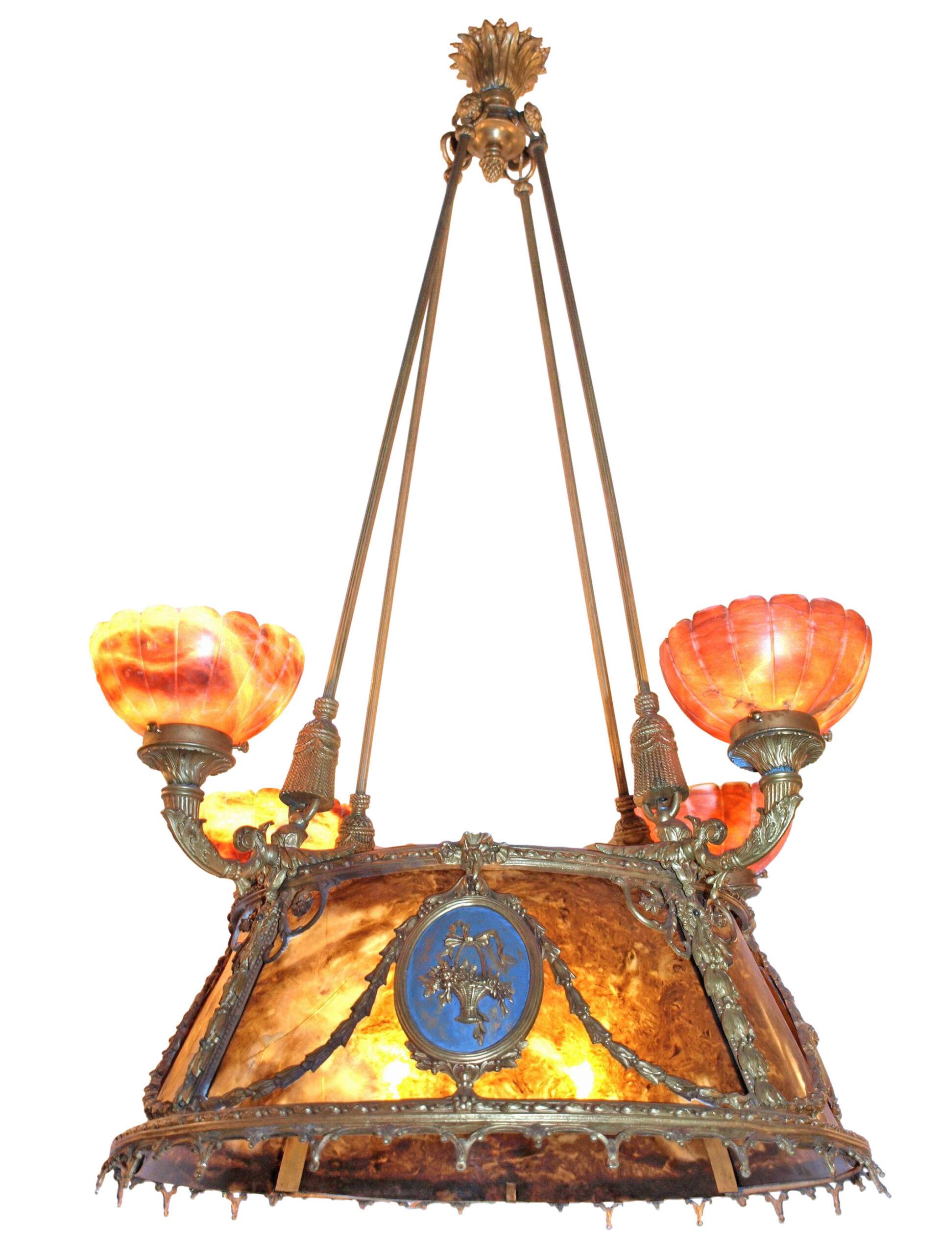 Francese Lampadario in bronzo dorato e alabastro in vendita