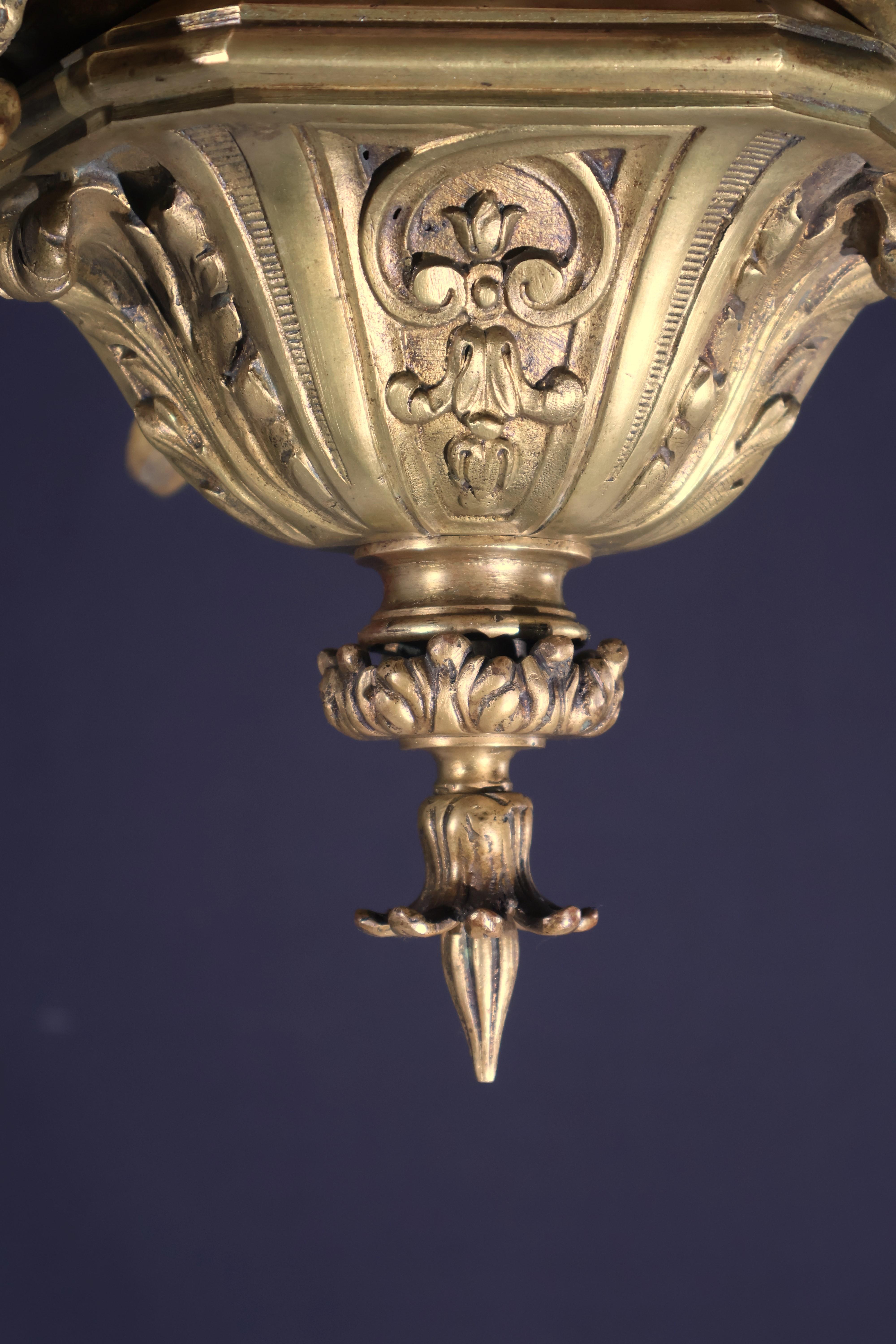Francese Lampadario in bronzo dorato e alabastro in vendita