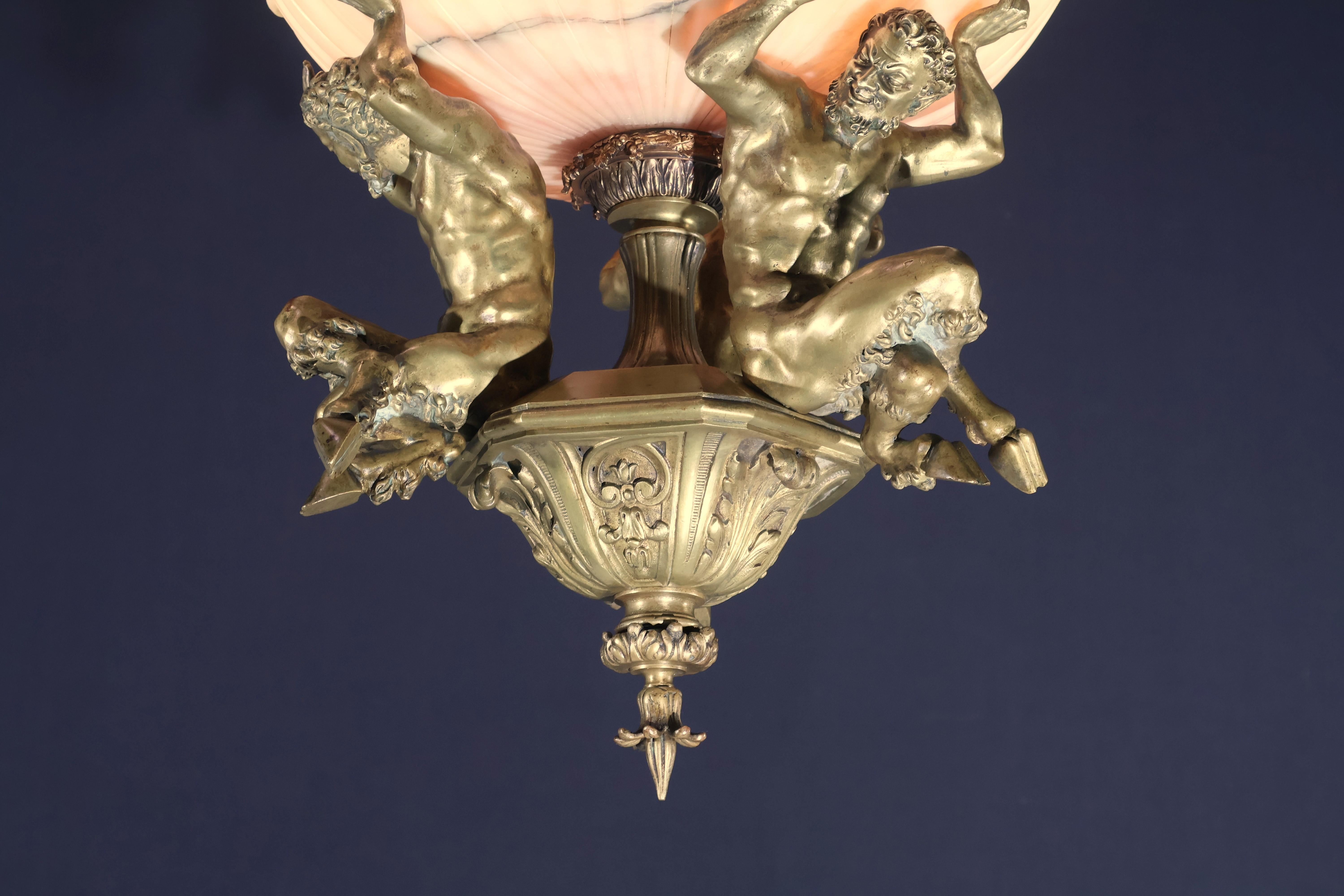 Lampadario in bronzo dorato e alabastro In condizioni buone in vendita a Atlanta, GA