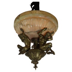 Lampadario in bronzo dorato e alabastro