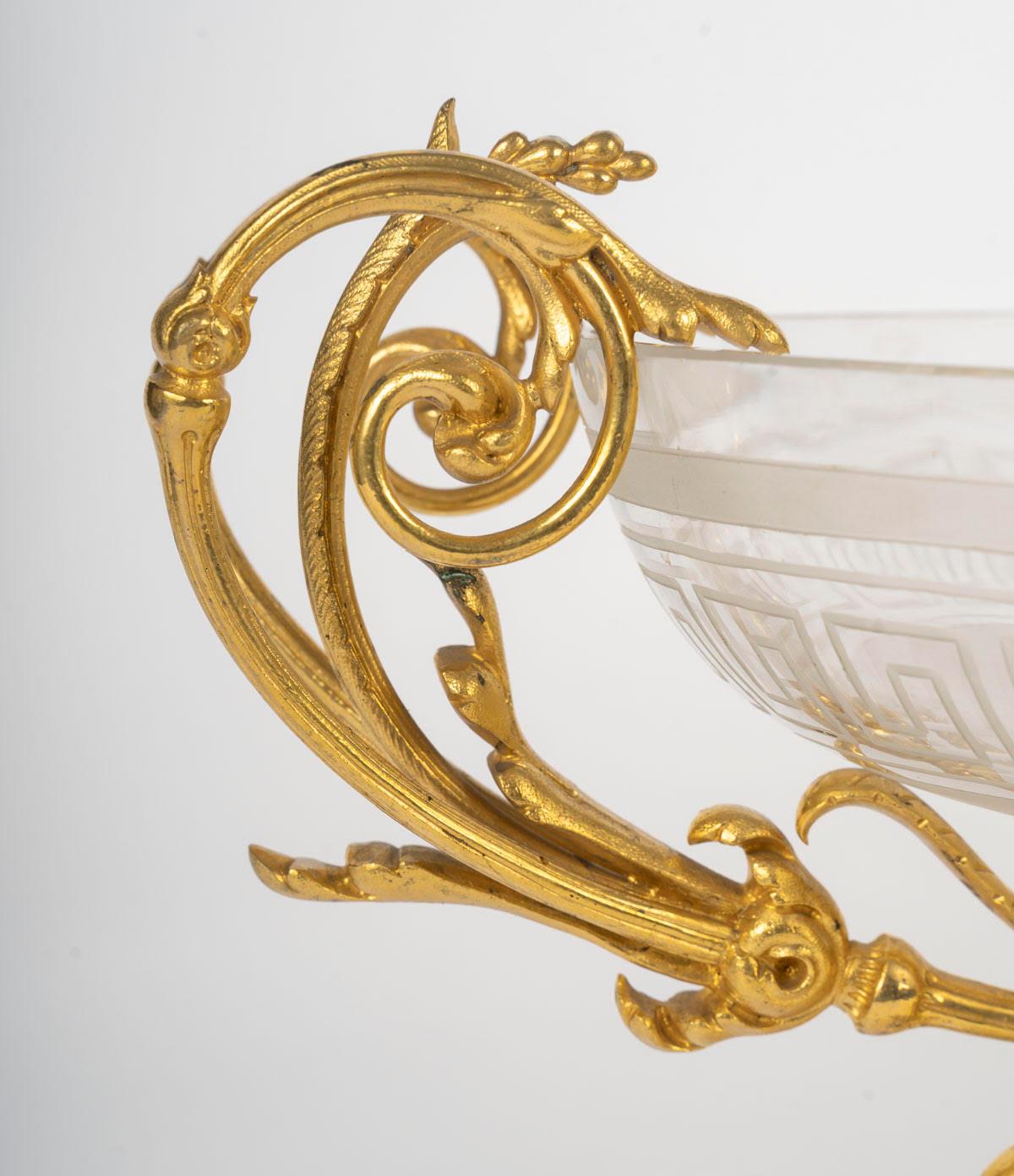 Schale aus vergoldeter Bronze und Kristall, 19. Jahrhundert, Periode Napoleon III. (Französisch) im Angebot