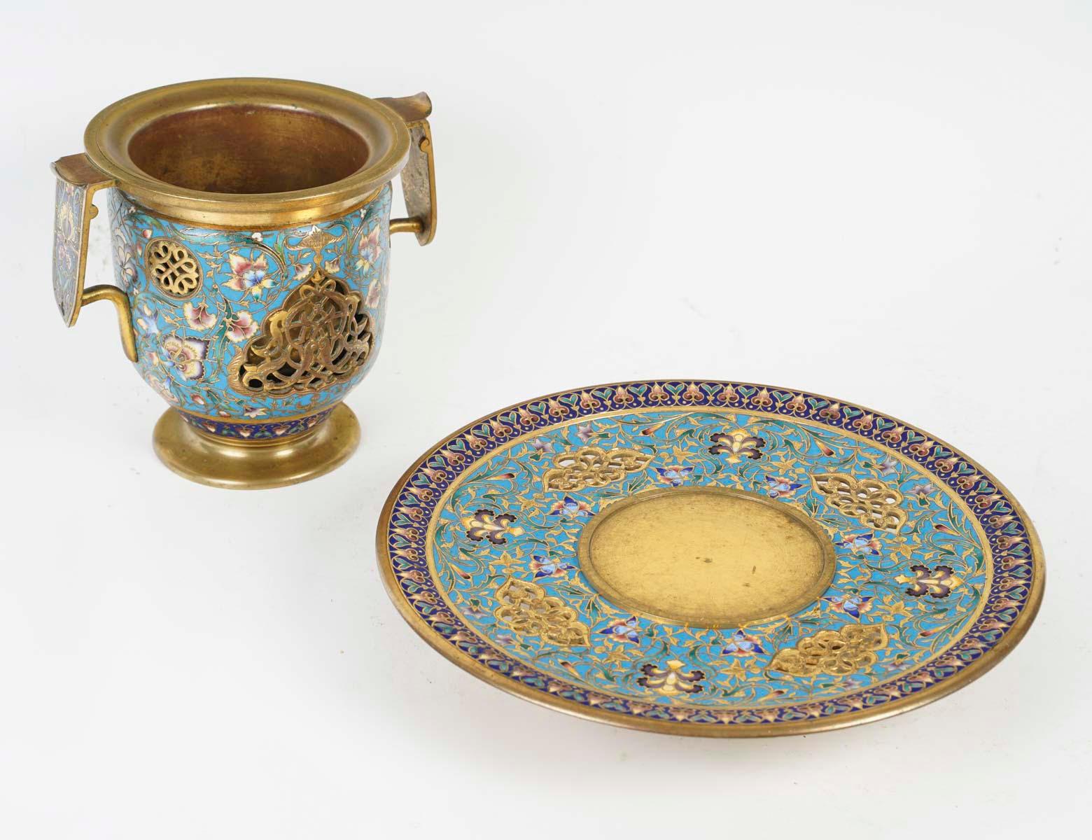 Coupe ou Cache-Pot en bronze doré et émaillé, XIXe siècle, période Napoléon III. Bon état - En vente à Saint-Ouen, FR