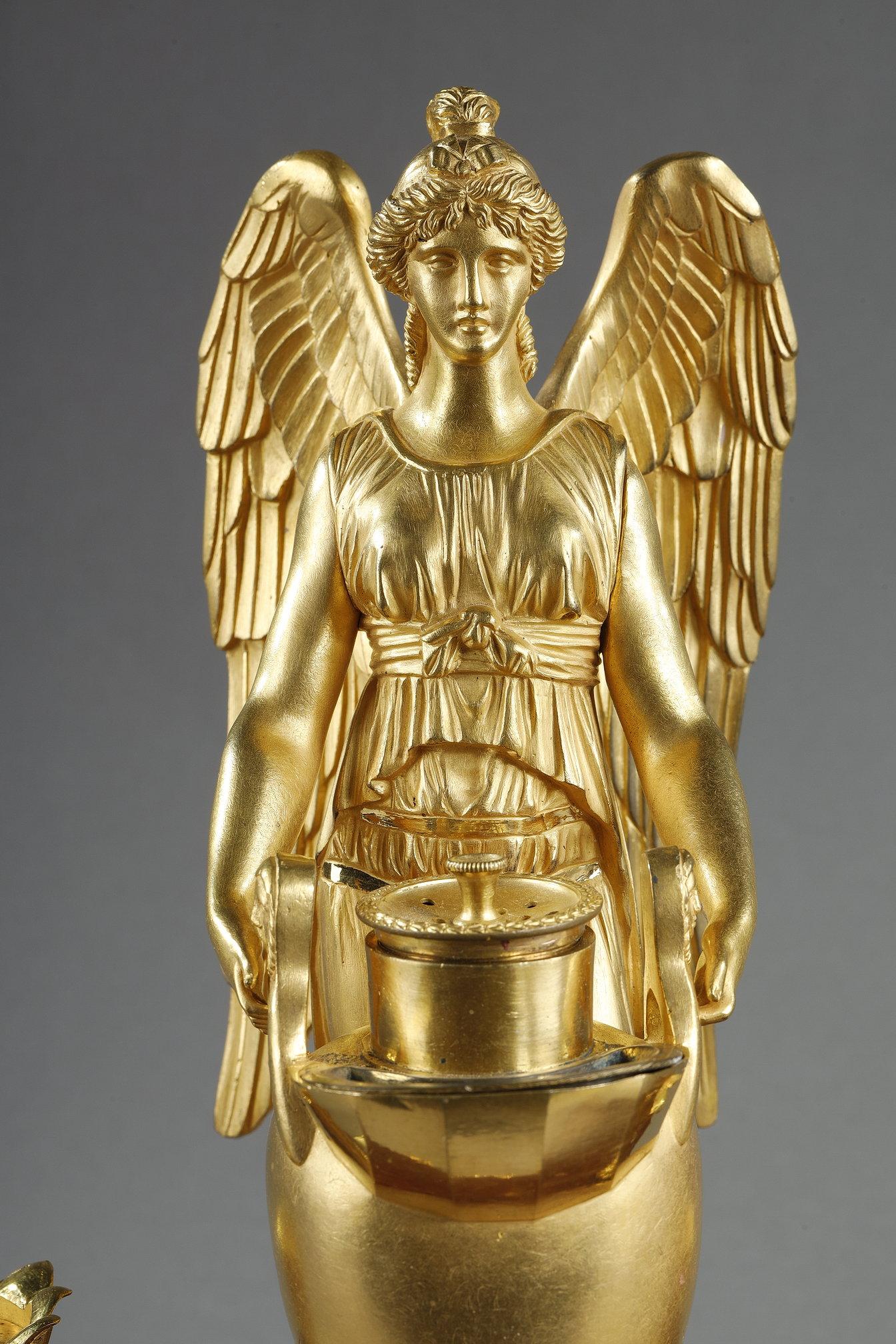 Gilt Bronze and Griotte Red marble inkwell, Empire Period, early 19th century For Sale 4