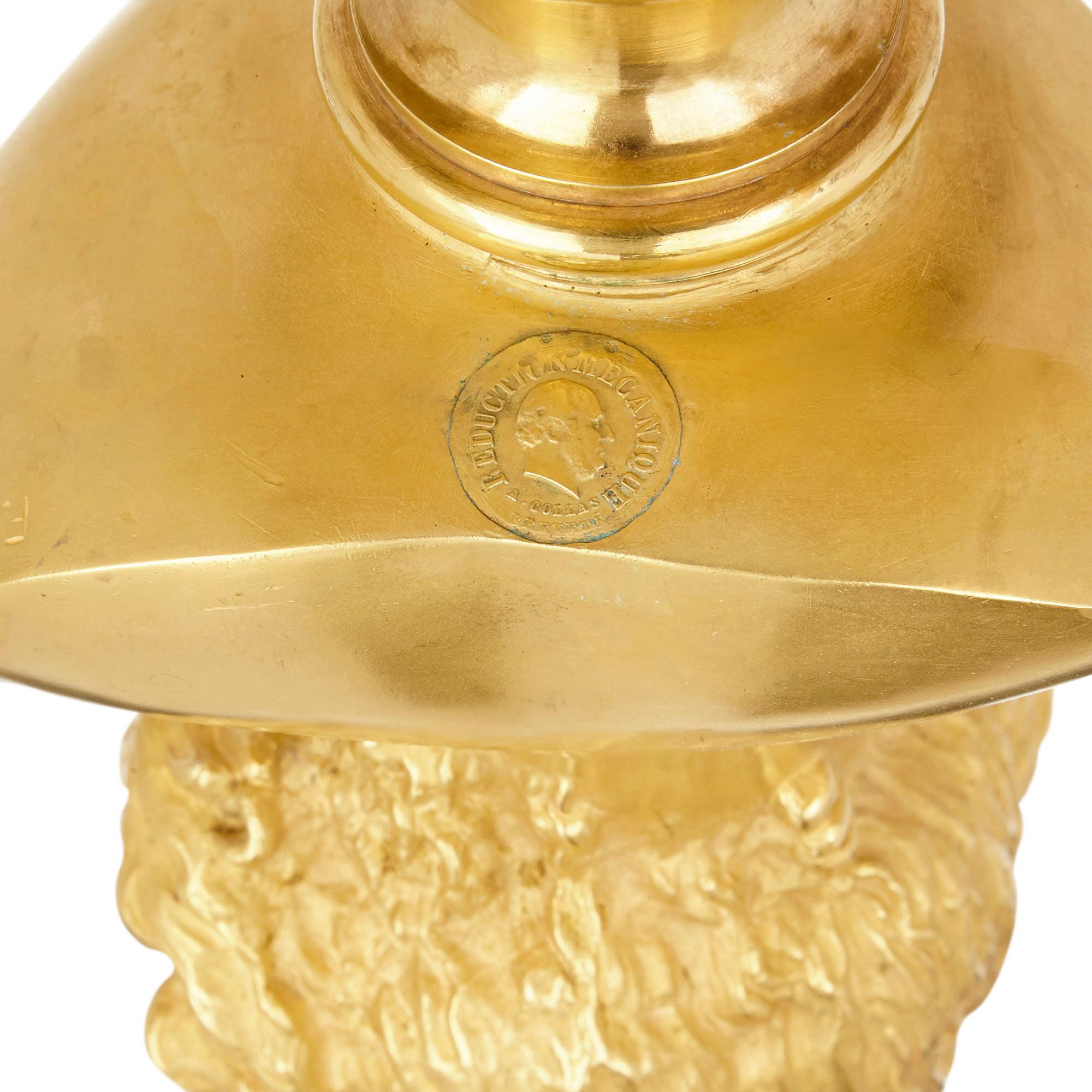 Ensemble d'horloge et de pendules d'époque Napoléon III en bronze doré et incrustation de pierre dure par Barbedienne en vente 1