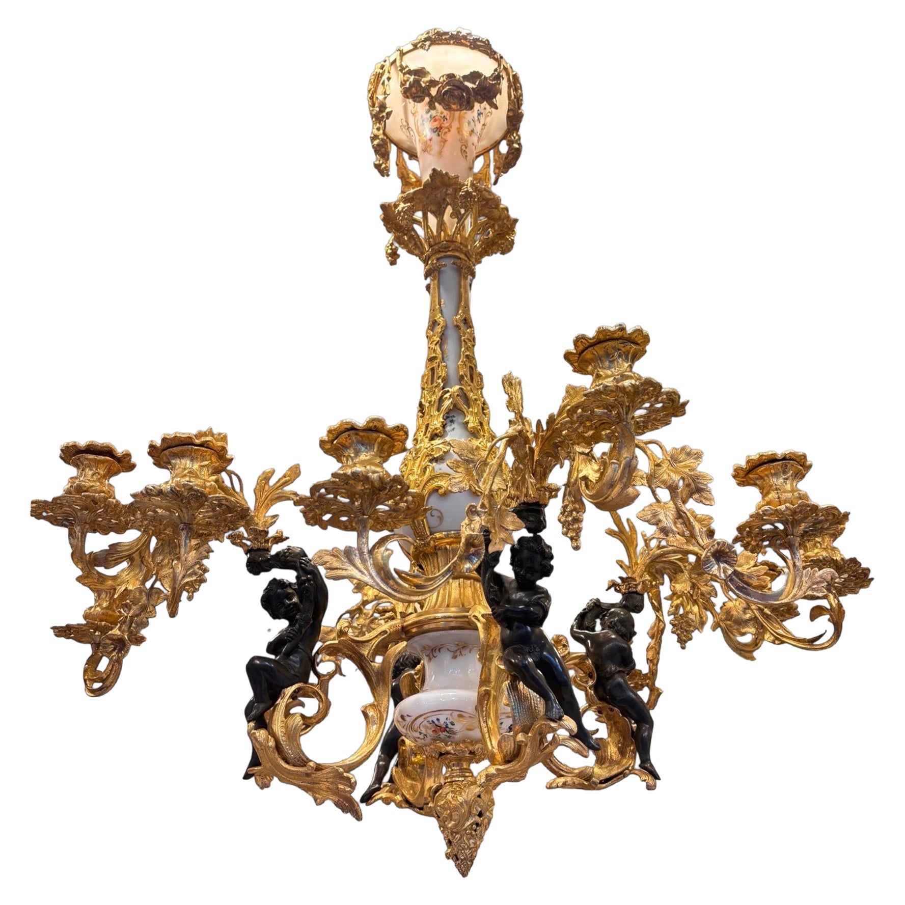 Araña de bronce dorado y opalina pintada, S. XIX en venta