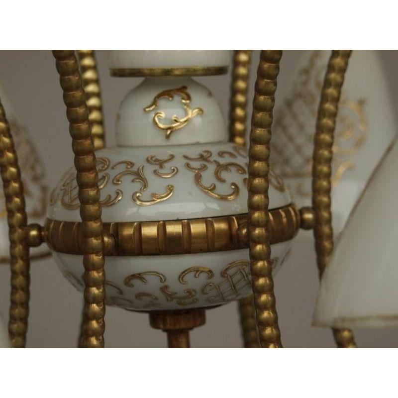 XX secolo Lampadario in bronzo dorato e porcellana, 1940 in vendita