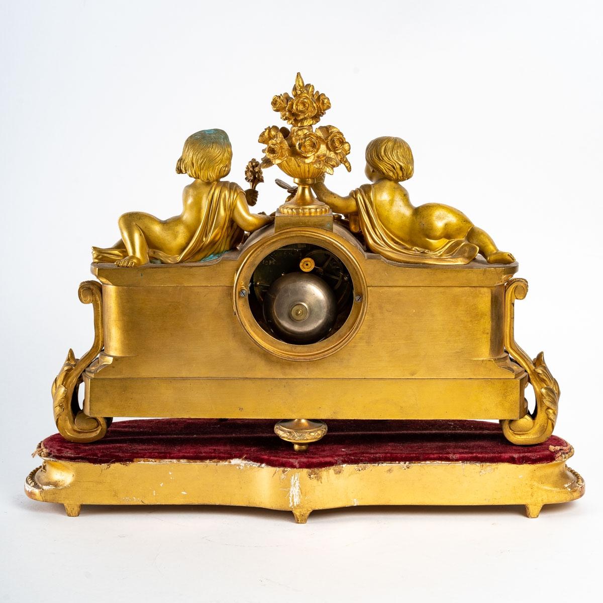Late 19th Century Gilt bronze and porcelain clock, 19th century